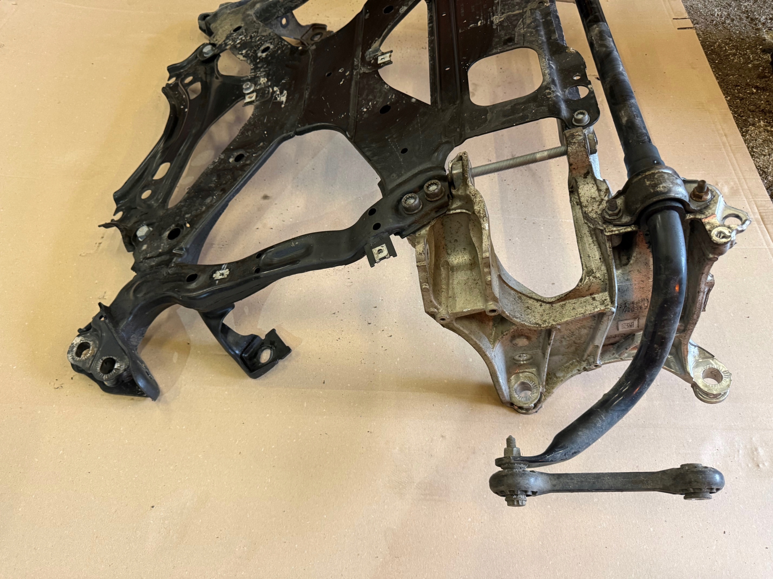 AUDI A6 C8 axle beam front subframe axle beam front 4K1399347 4K0411309E
