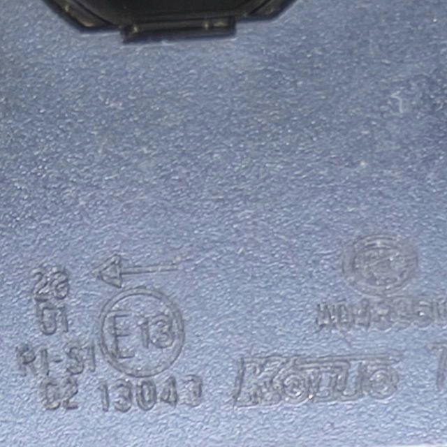 2011 lexus CT 200H фонарь E1313043