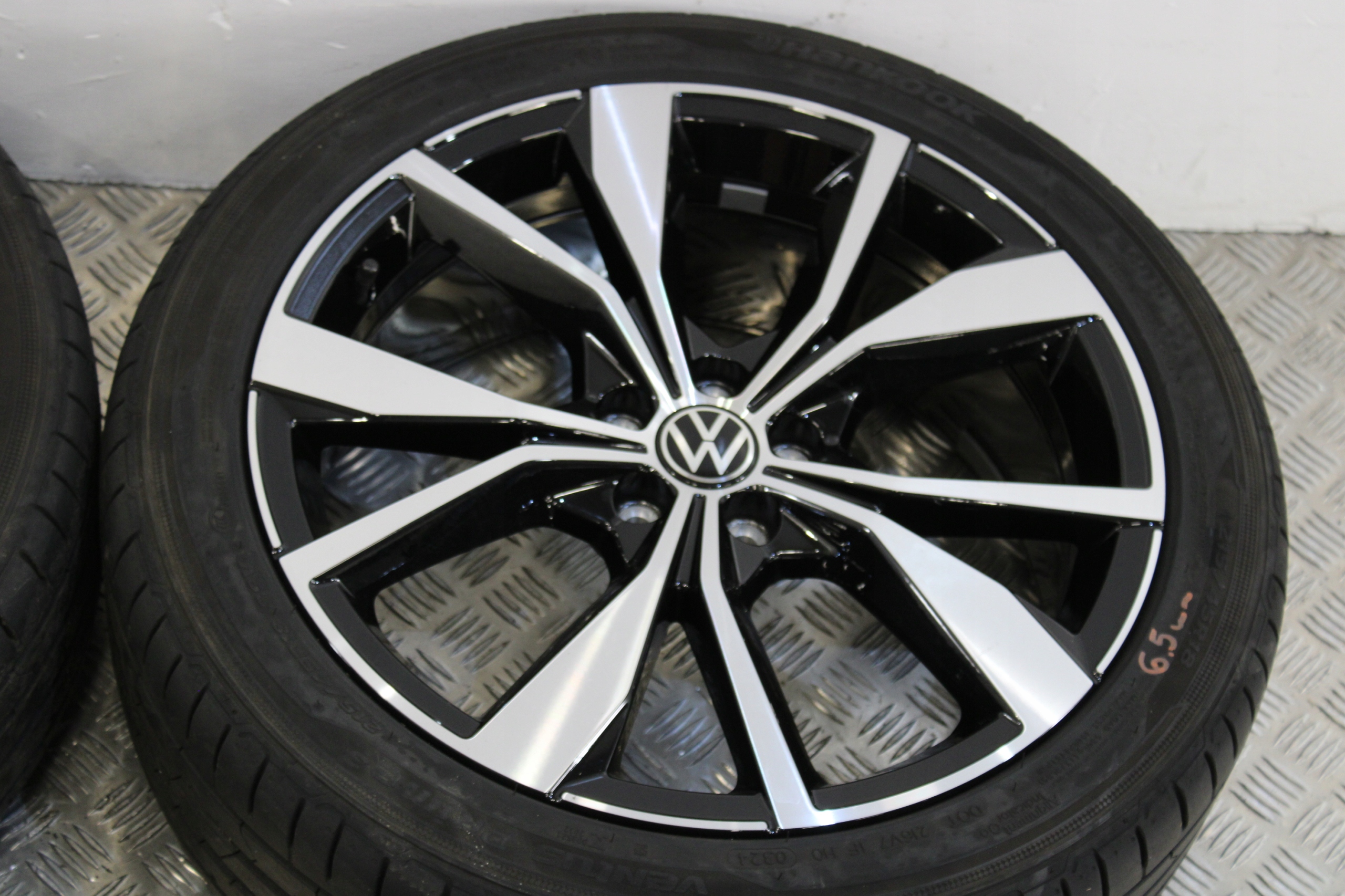 wheels discs disc 215/45 R18 ET37 2G7601025F VW TAIGO 2G7