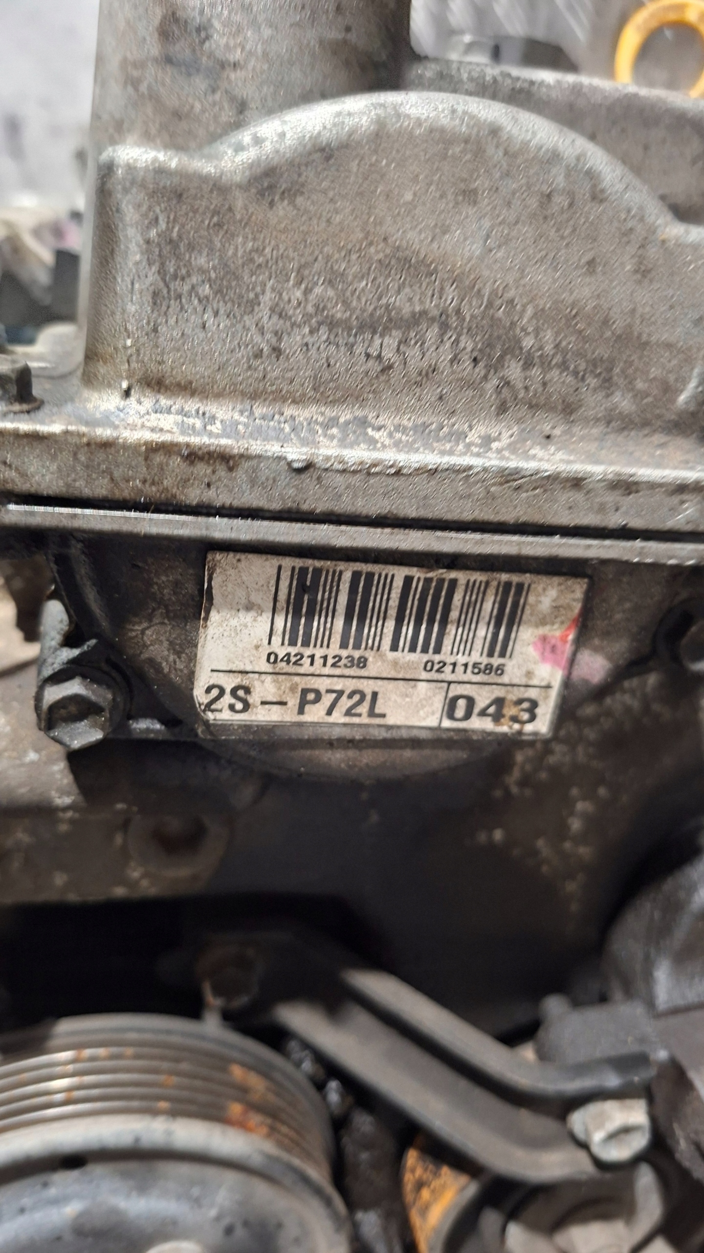 engine pillar unprotected TOYOTA YARIS II 1.3VVTI 2S-P72L