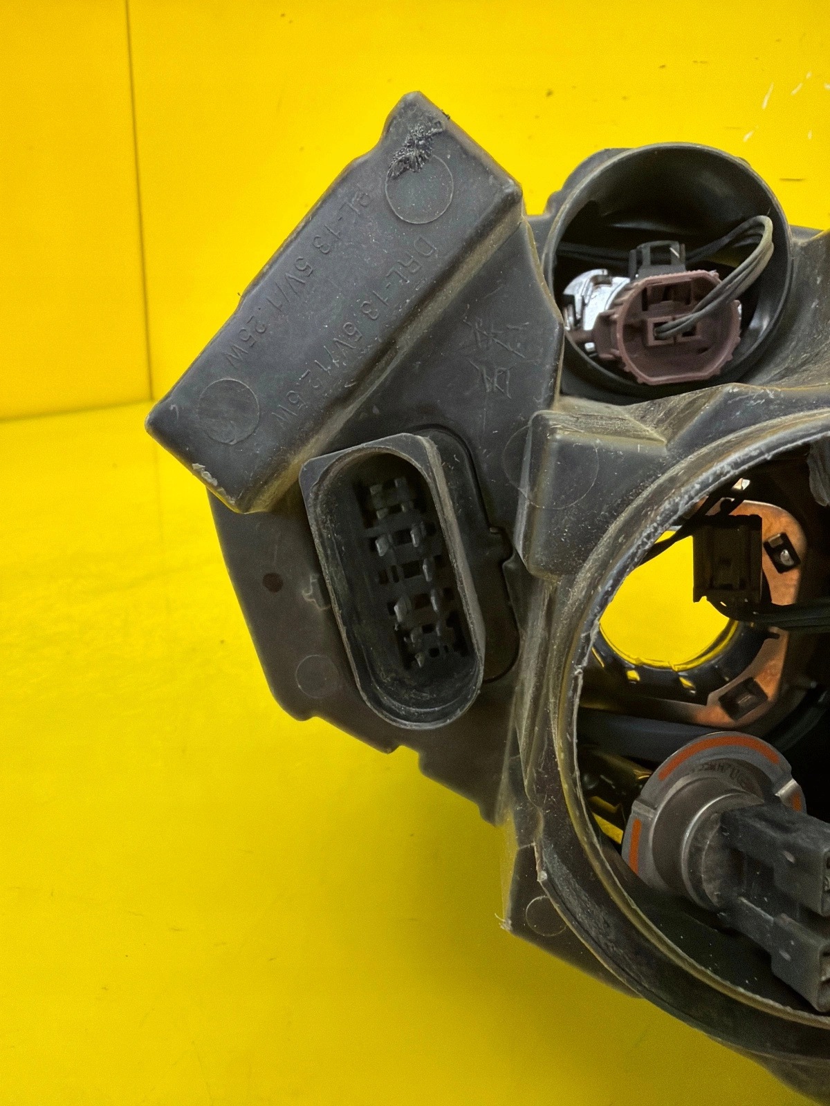 light left VW Polo V 5 Xenon 6R1 6R1941031D 2009-2014