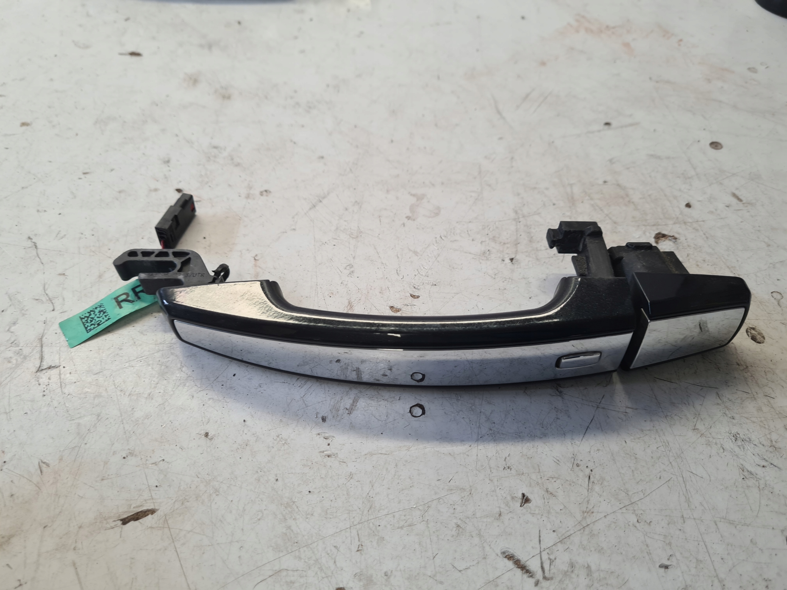OPEL INSIGNIA A LIFT handle KEYLESS left rear part CHROM