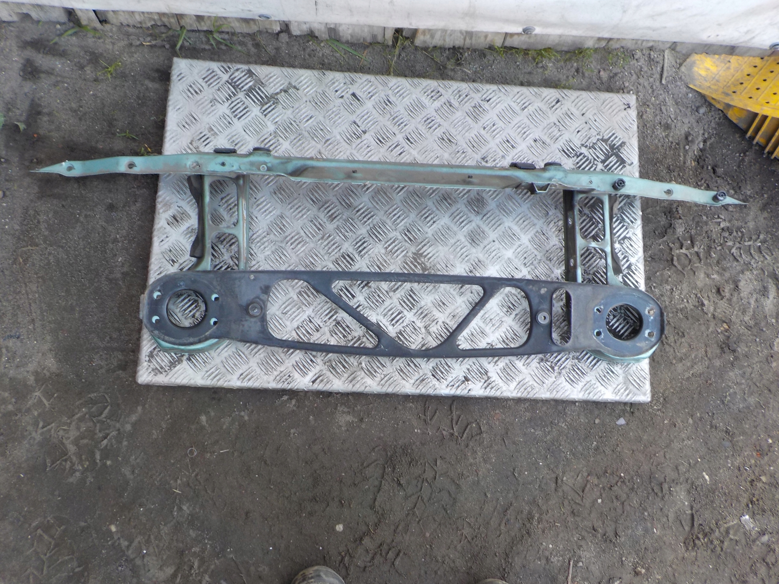 BMW E36 Schlossträger Versteifung COMPACT