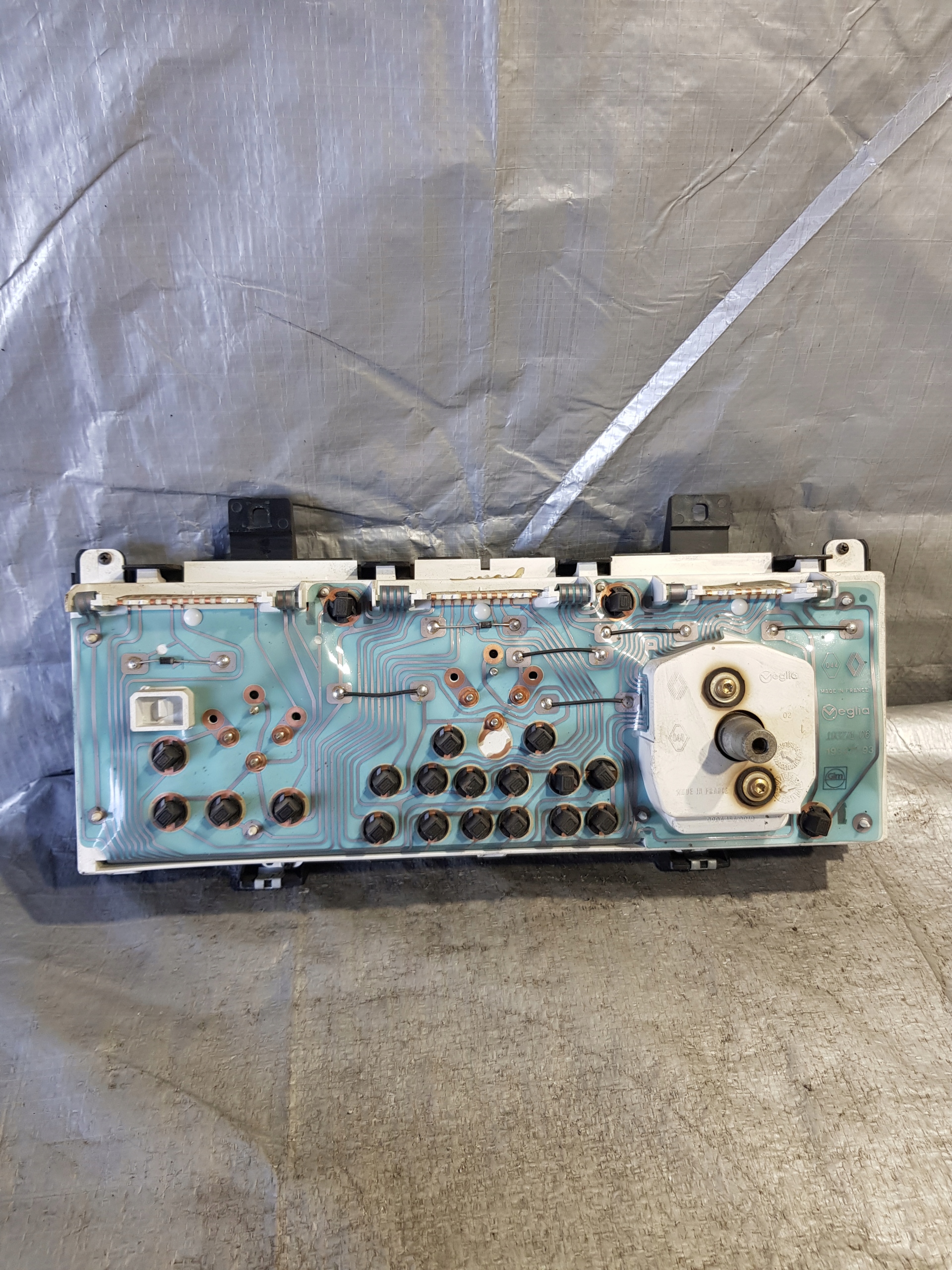 09041560010 dials clock RENAULT CLIO and 1.1 97r