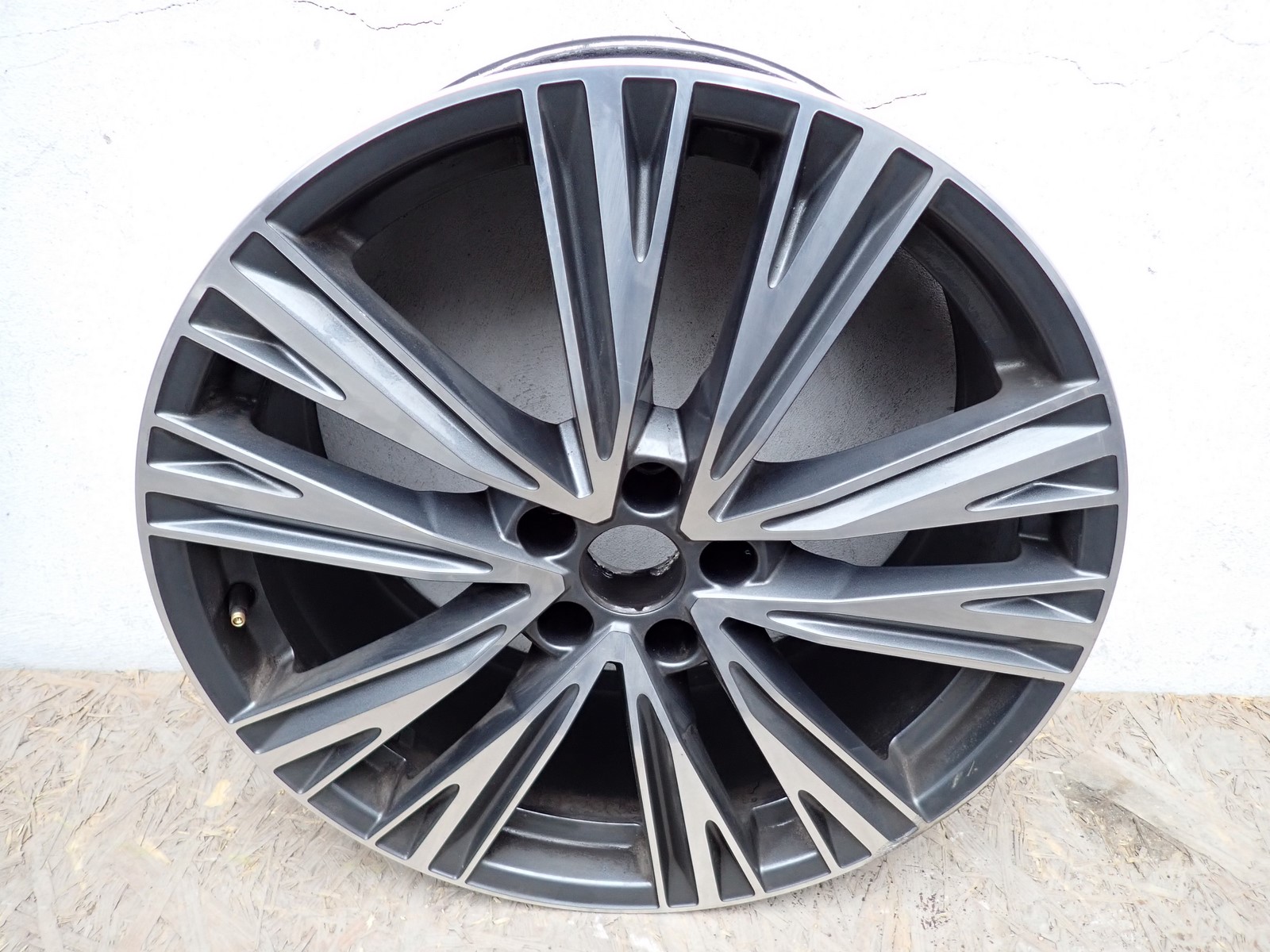 disk hliníkový AUDI A6 C8 4K 20 5x112 ET43 4K0601025J