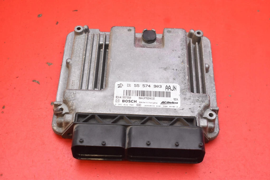 control unit computer of the engine 55574903 OPEL INSIGNIA A 2.0 CDTI 110 KM 08-14