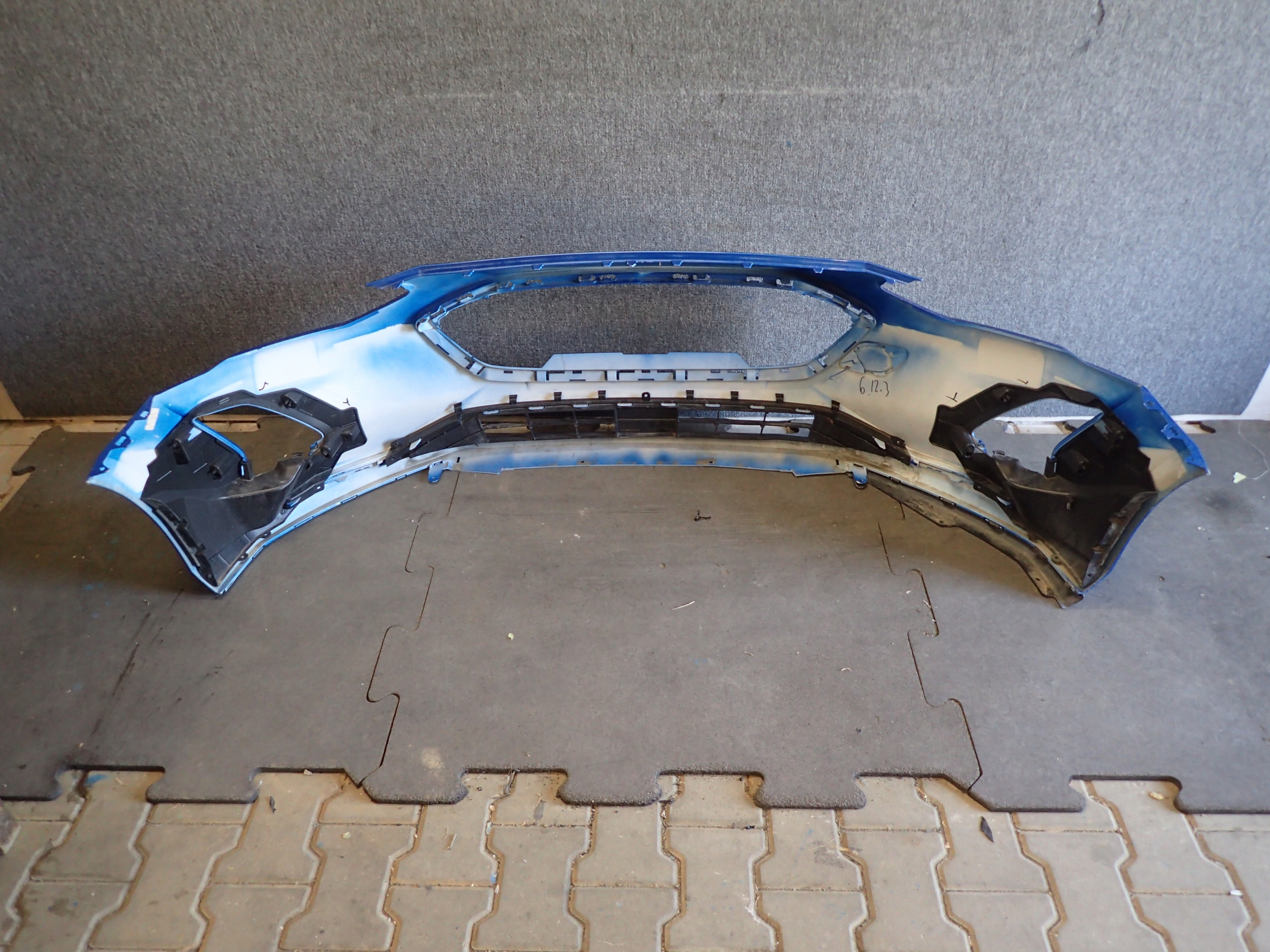 nárazník předek FORD FOCUS MK4