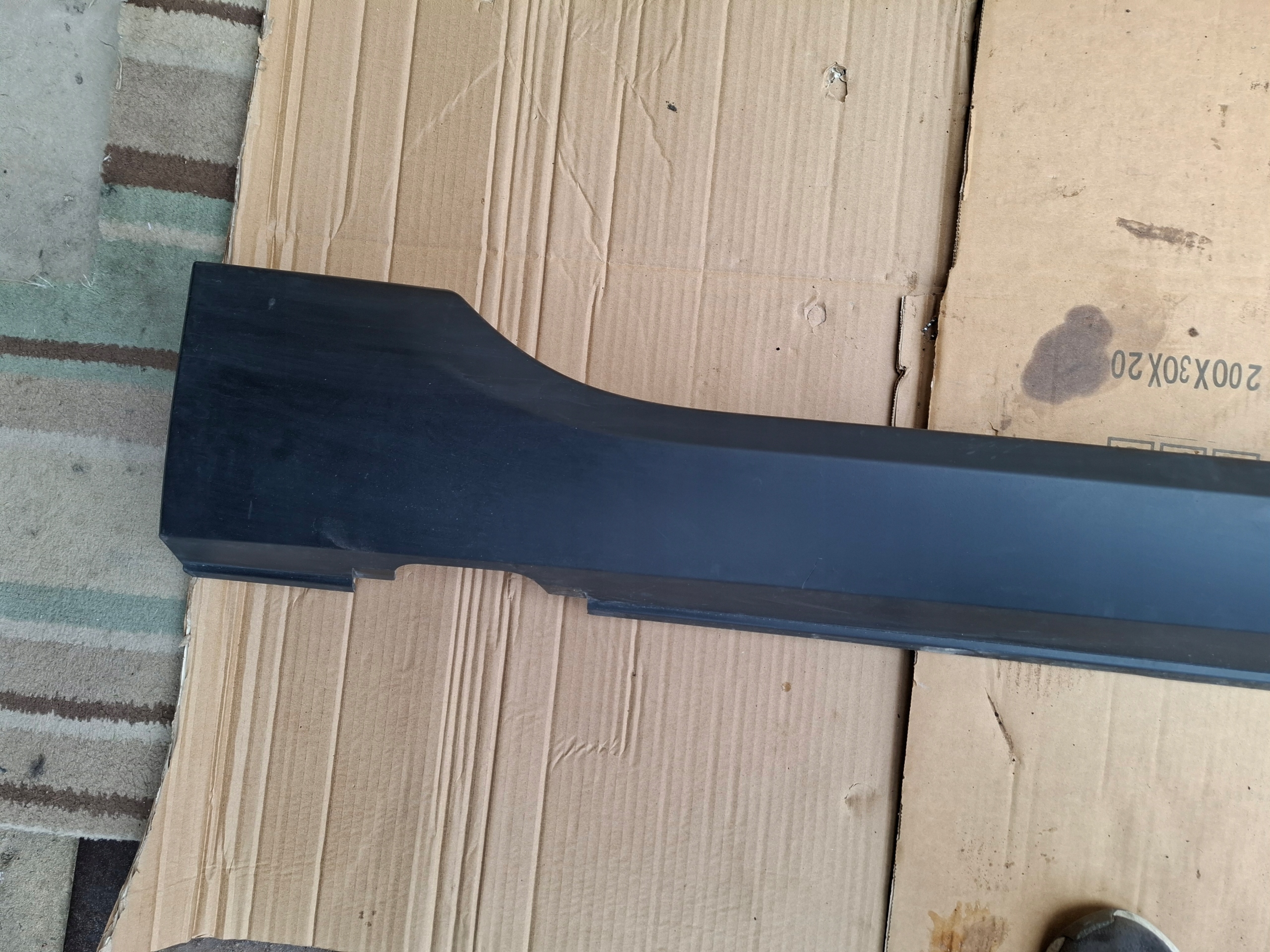 right moulding threshold cap PEUGEOT 2008 and 96781715XT