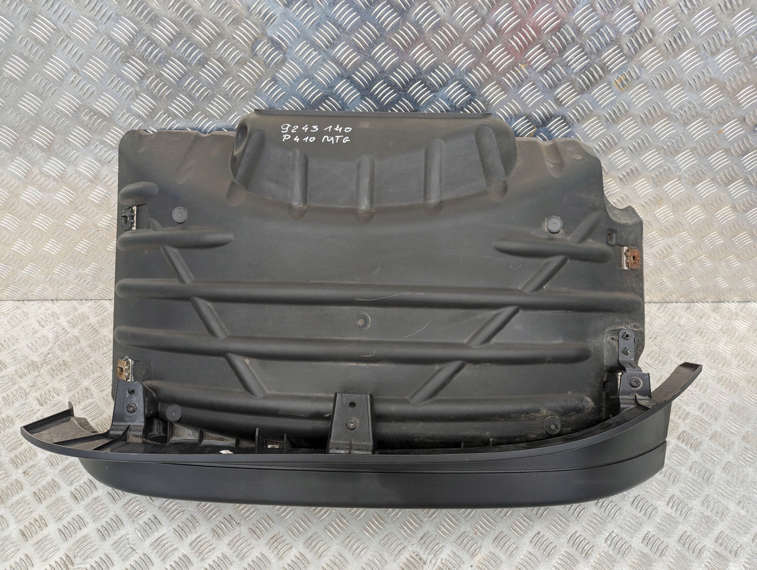 NADKOLE PODKABINOWE PRAWE SCANIA P NTG