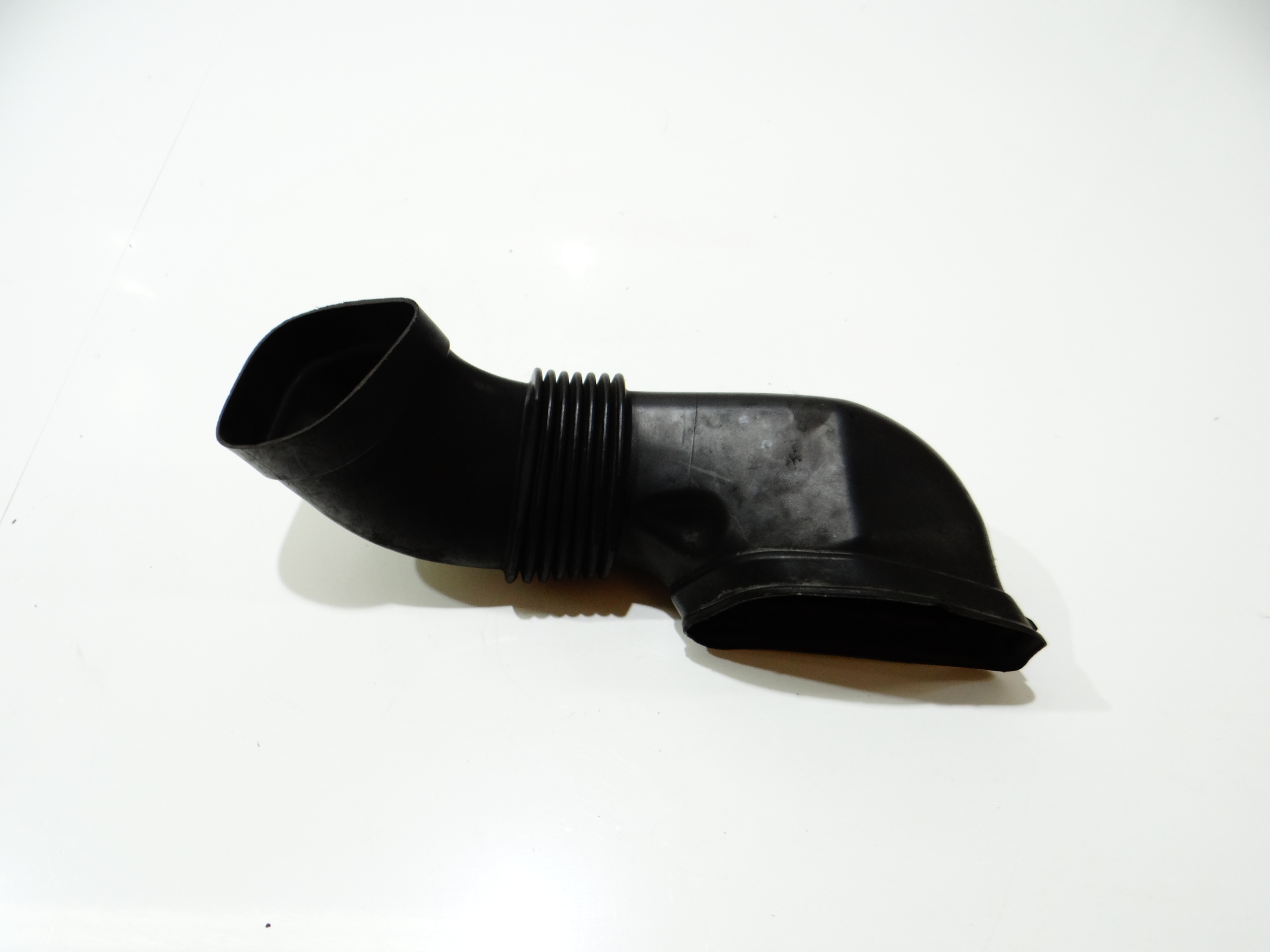 pipe air hose BMW X3 E83 LCI N52 3428066