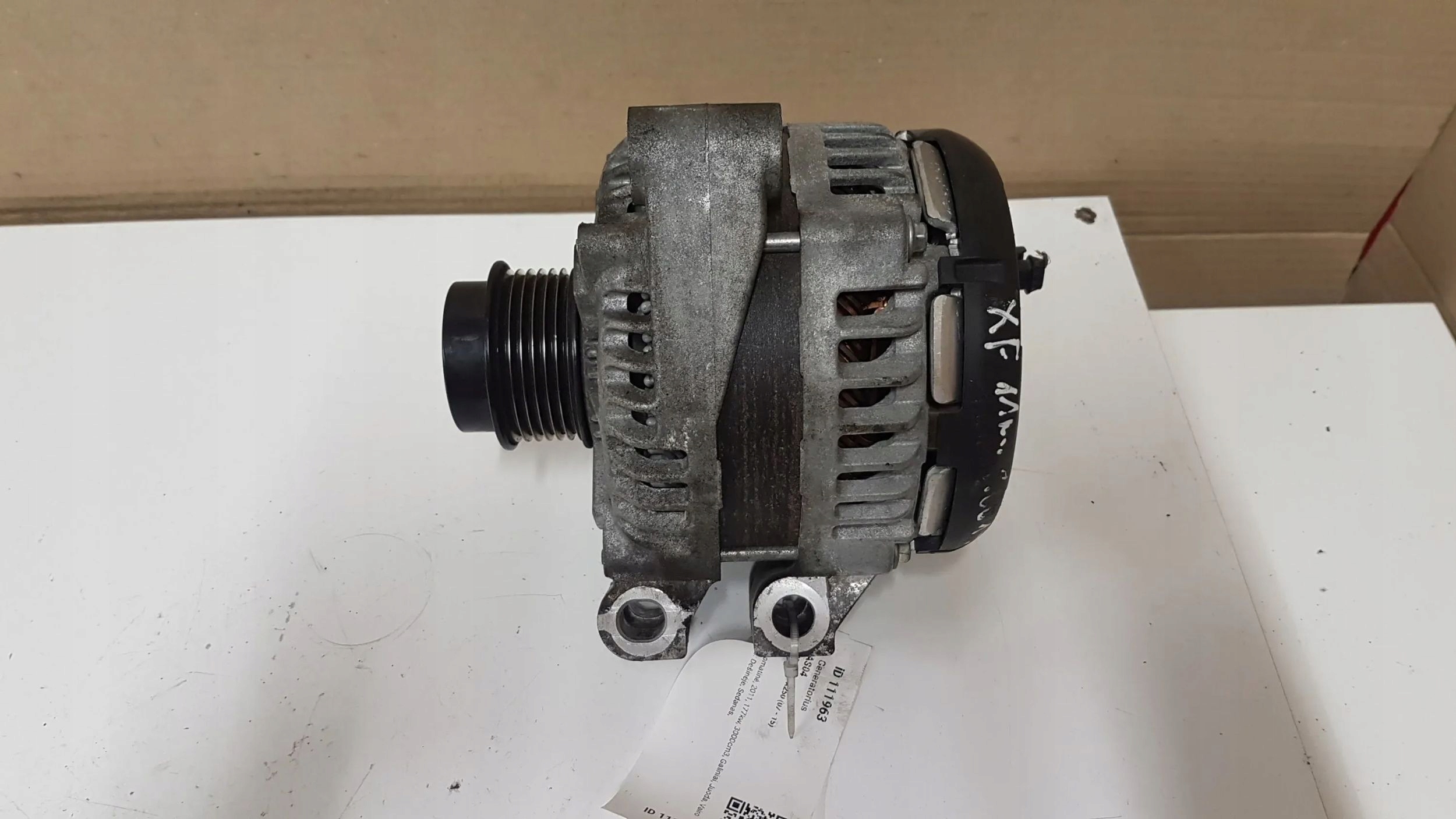 2011 Jaguar XF X250 alternator 8X2310300CC