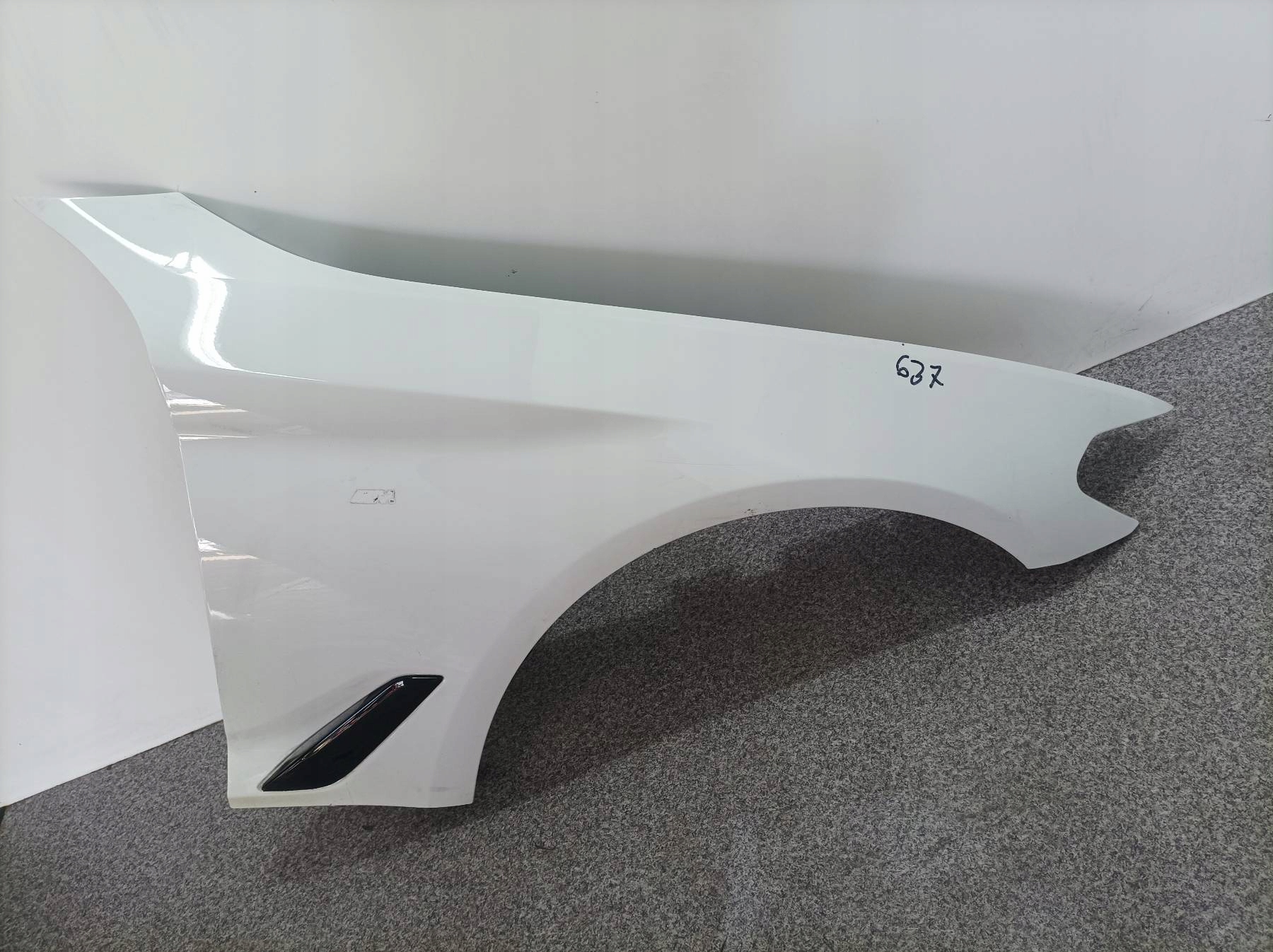 BŁOTNIK PRAWY PRZÓD M-PAKIET A300 Bmw Seria 5 VII (2017-2024) G30/G31