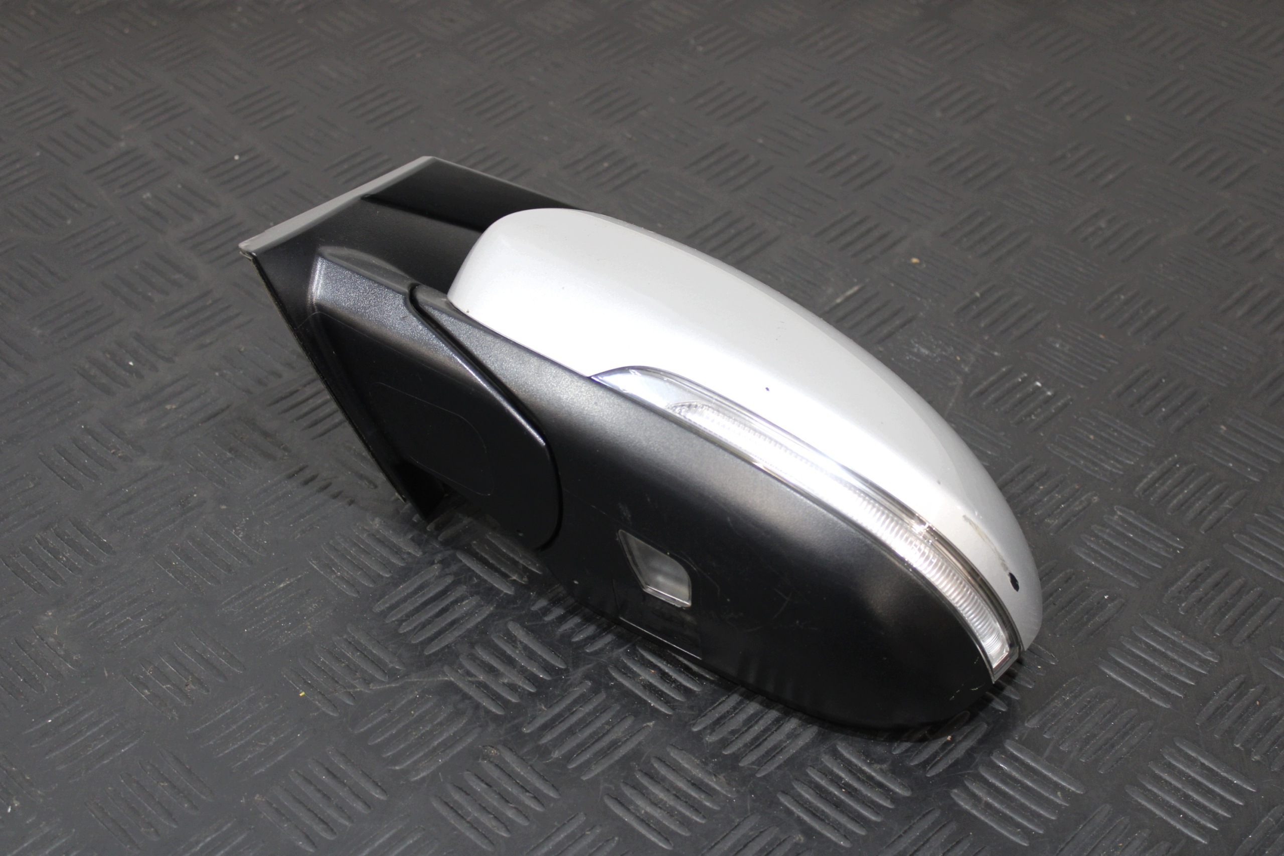 mirror left 10 vertical HYUNDAI TUCSON III 3