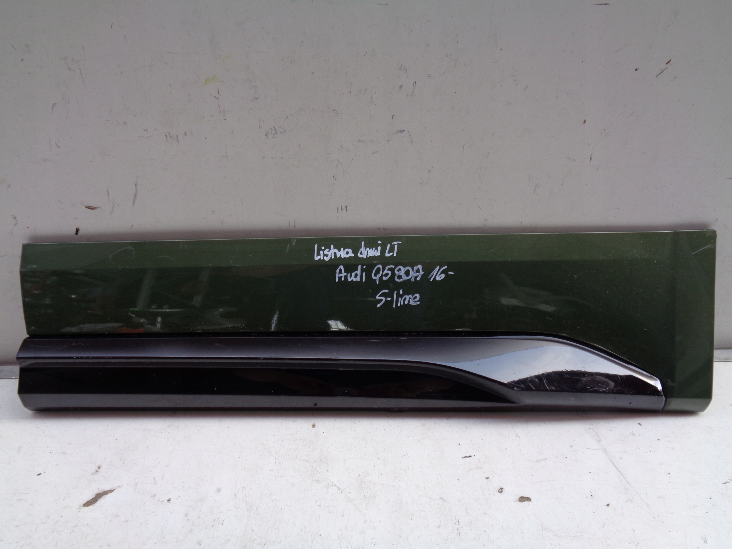 LISTWA DRZWI LEWA TYLNA AUDI Q5 80A 17- S-LINE