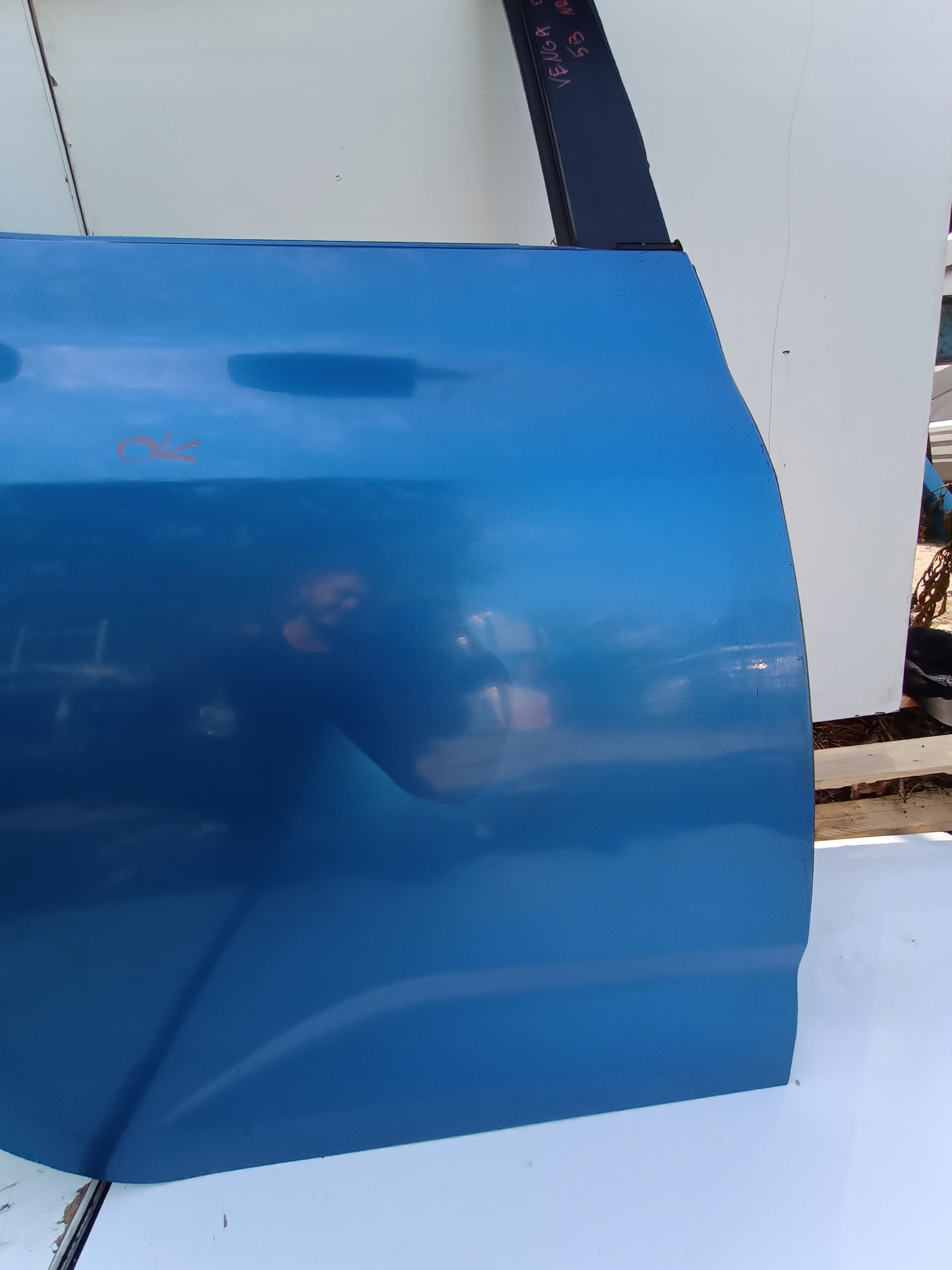 KIA VENGA door right rear part rear. right 5B 2009