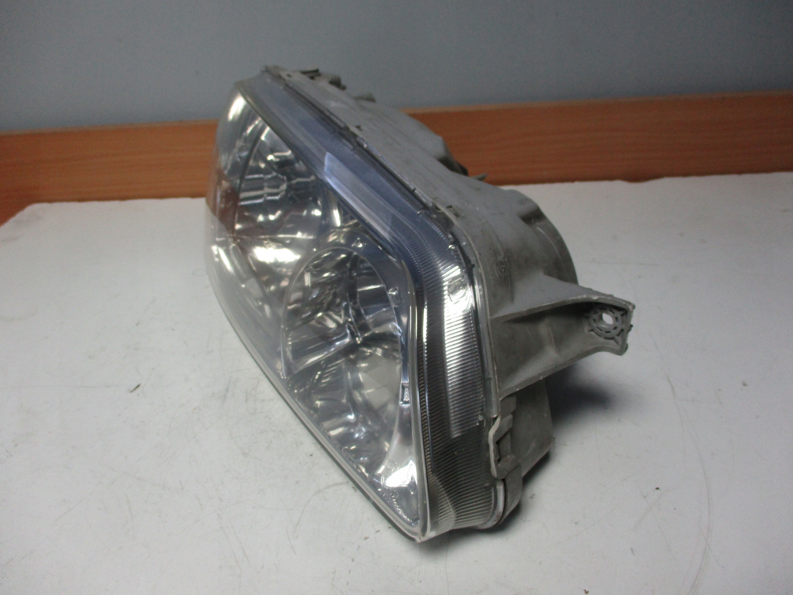 light front right Hyundai H1 01-07 EU