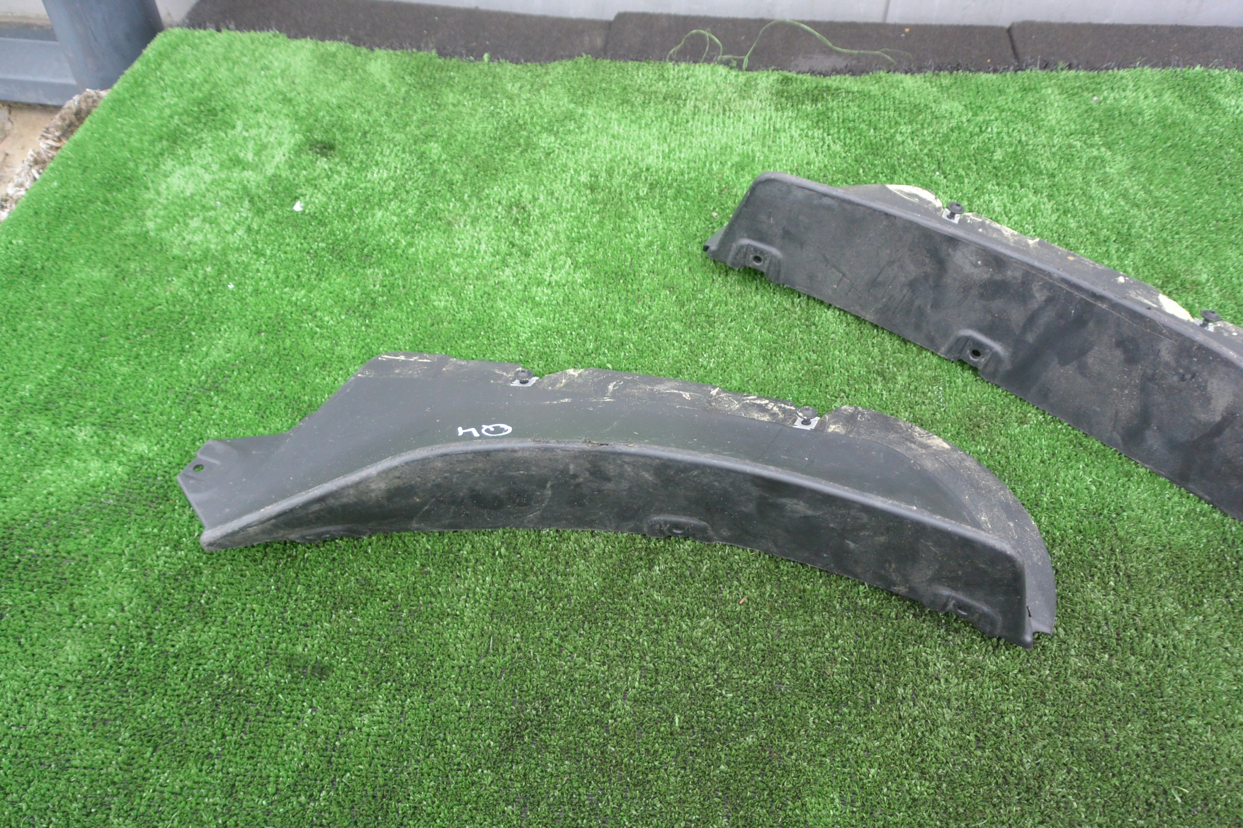 mudguard flaps SPOILER NADKOLA wheels left right front AUDI E-TRON Q4 89A805897