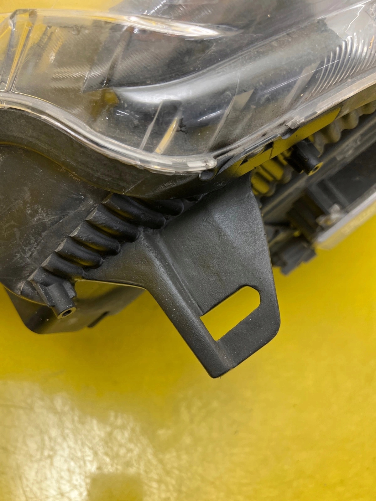 light right Citroen C-Crosser Xenon 07-12