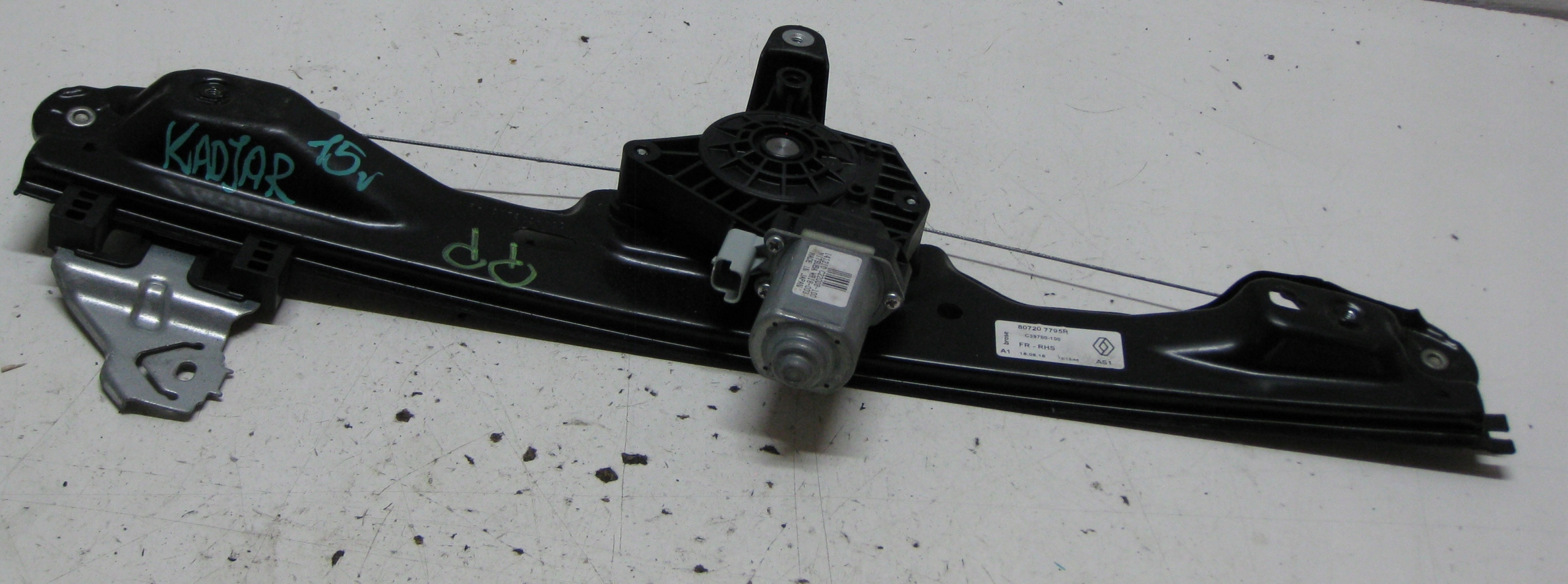 RENAULT KADJAR 1.6 DCI 15R window regulator right front 807207795R