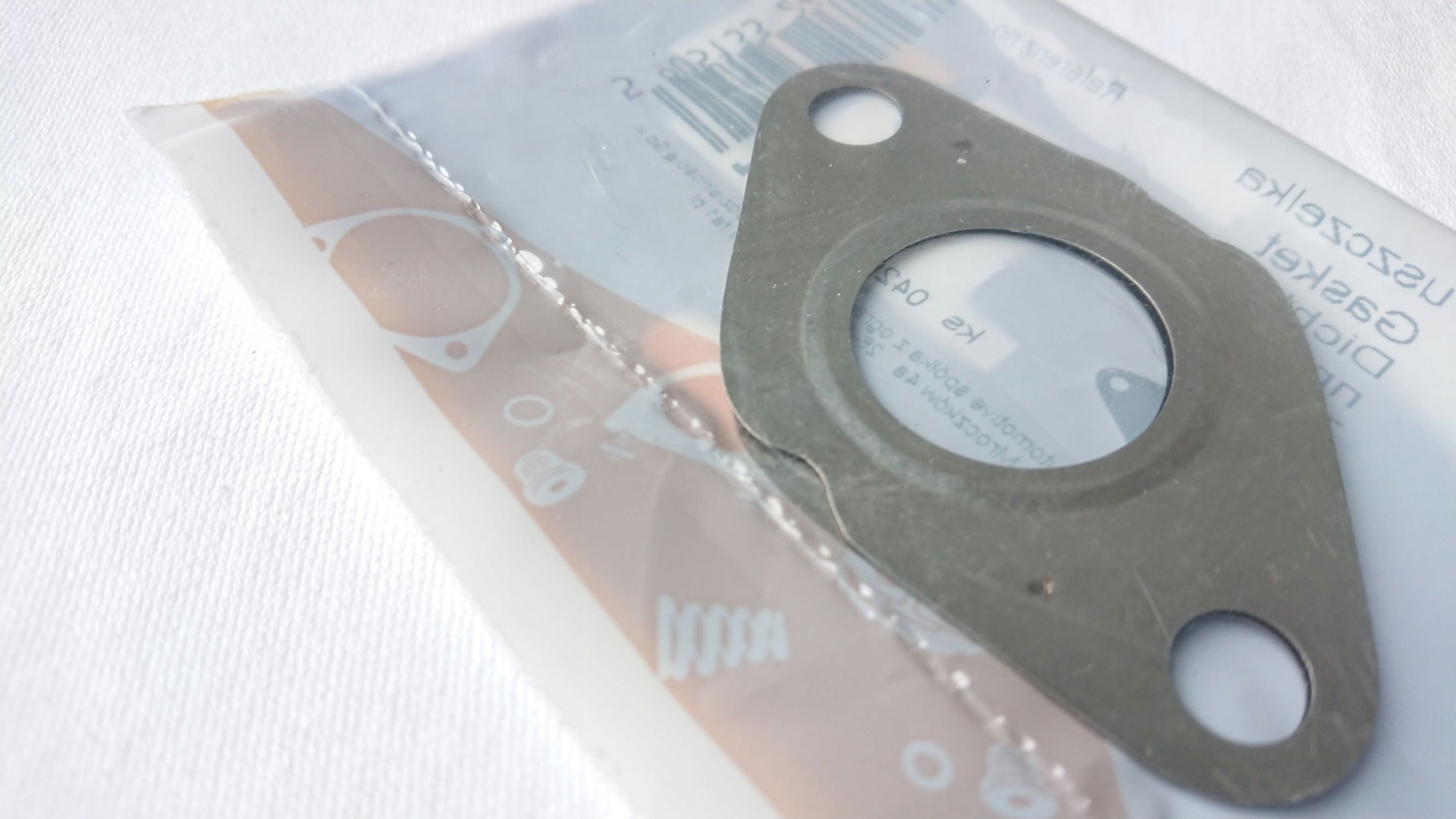 USZCZELKA ZAWORU EGR AUDI A4 B5 1.9 TDI Numer katalogowy części 411-506