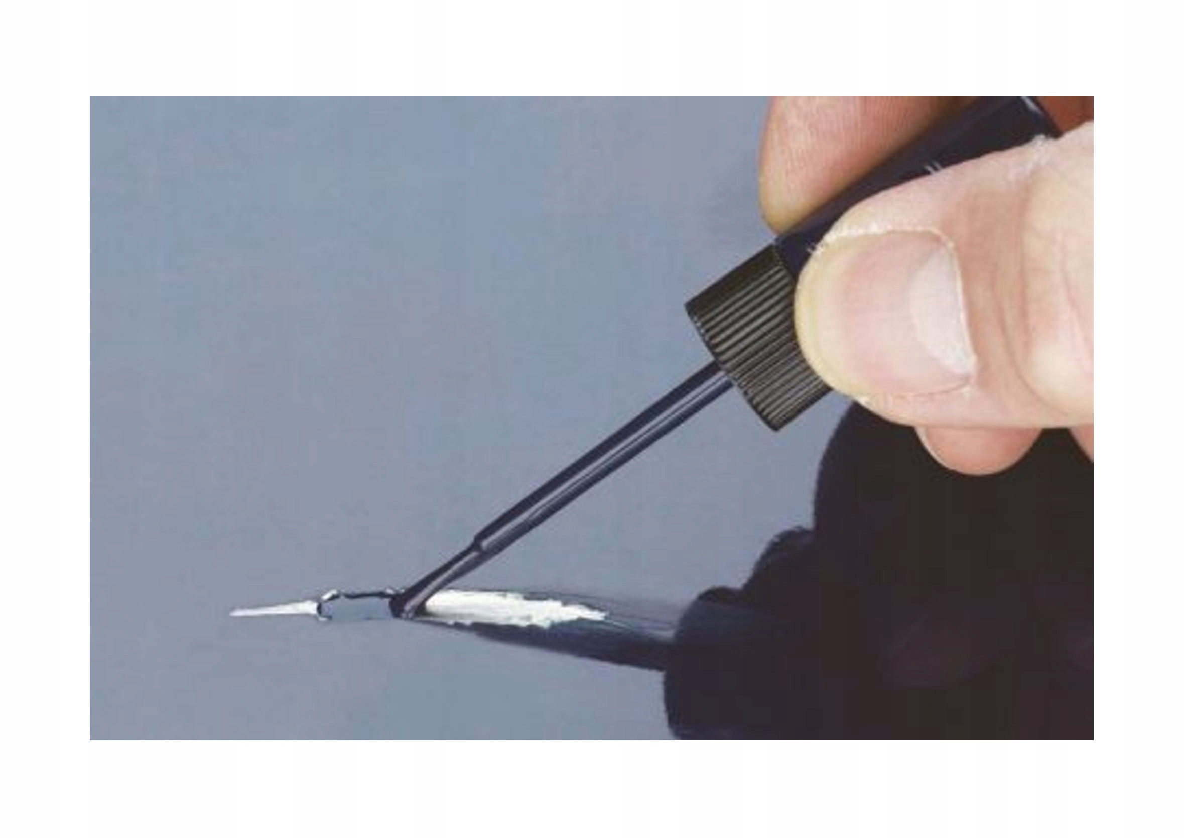 LAKIER ZAPRAWKOWY DO RYS CZERWONY KIA P9 EAN (GTIN) 5902479002156