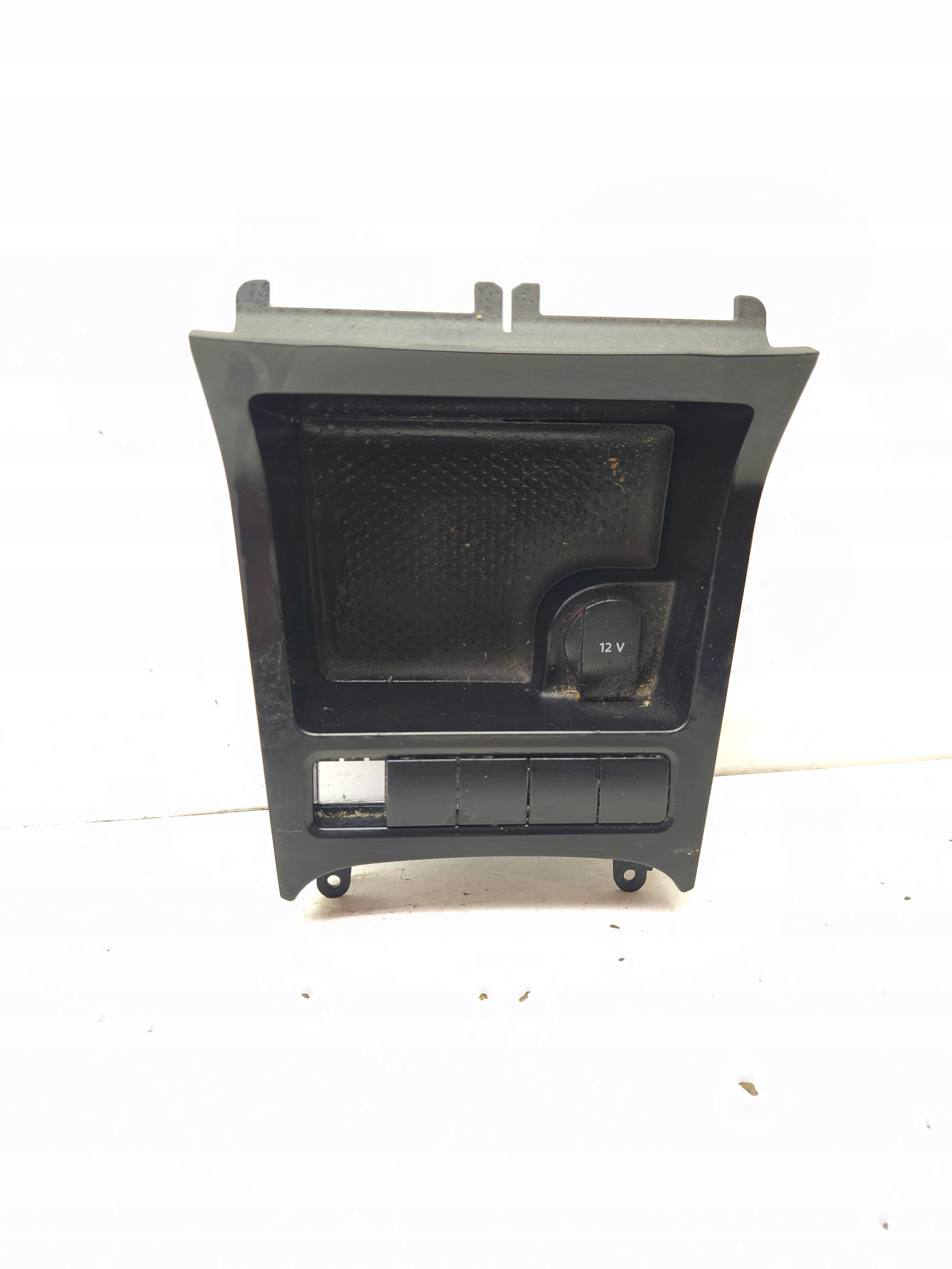 ZAPALNICZKA PÓŁKA SCHOWEK GOLF VI 5K 08-12 SCIROCCO