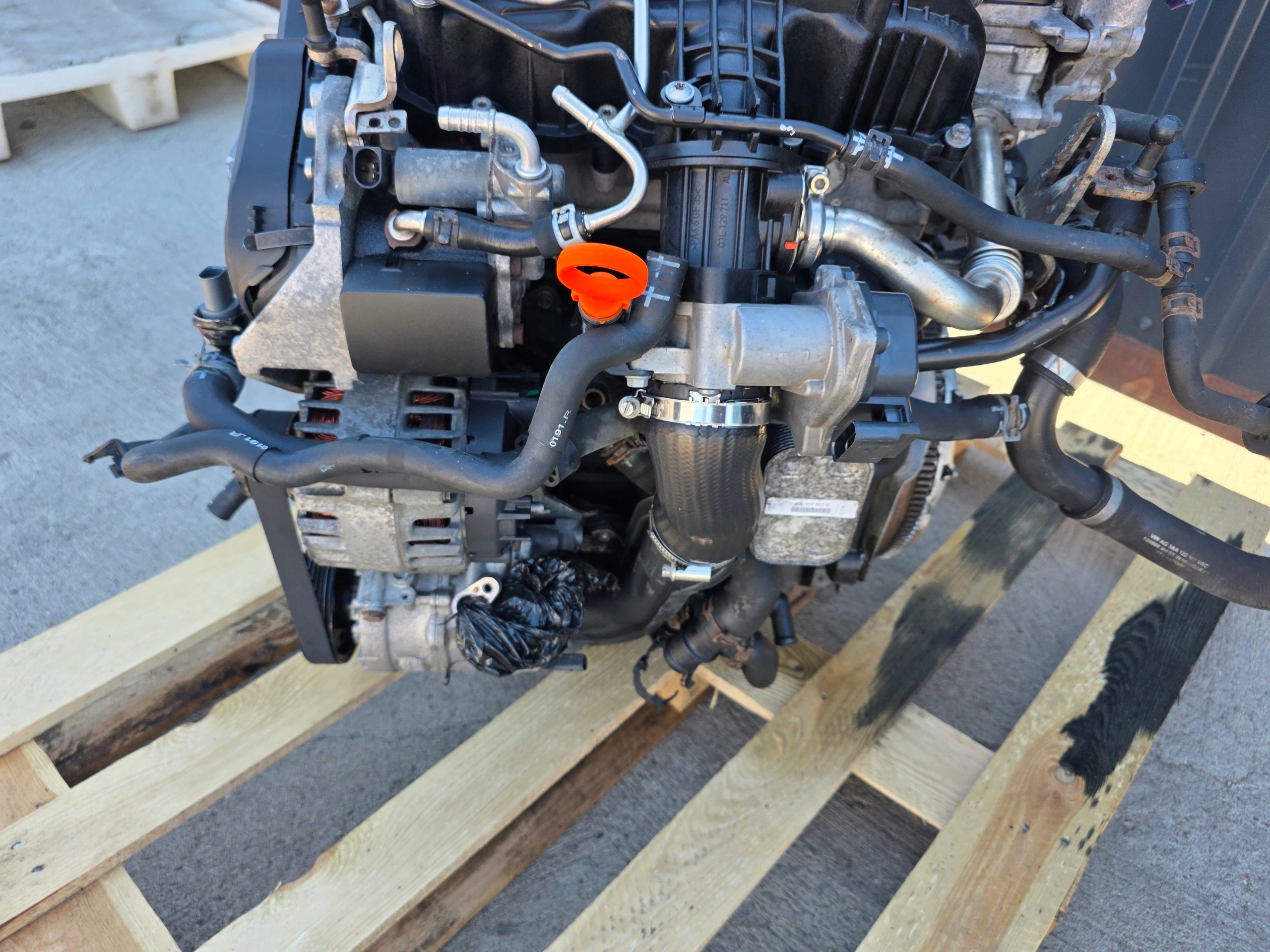 engine complete AUDI VW SEAT SKODA 1.6 TDI CAY CAYB 144655KM original !!!