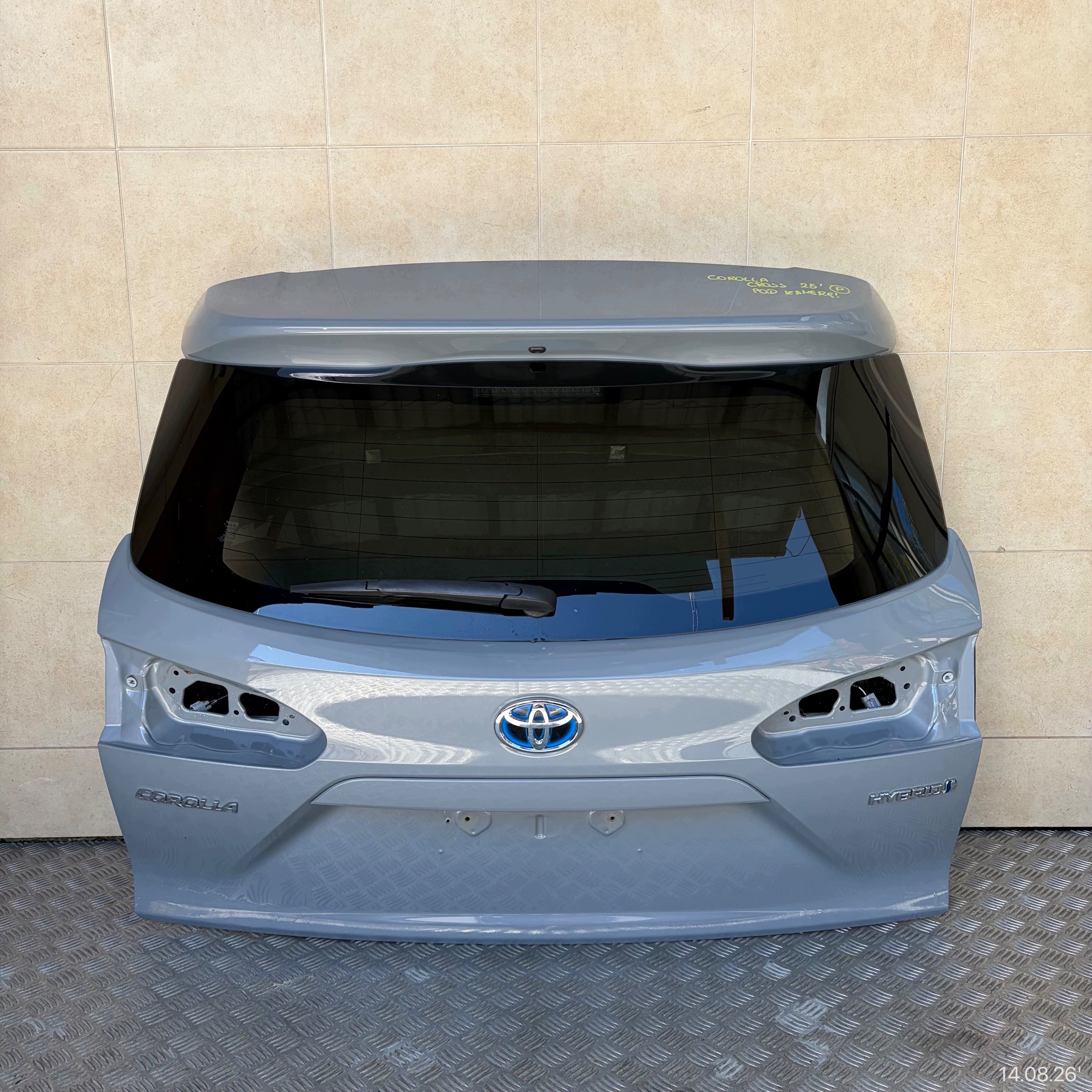 boot doors complete TOYOTA COROLLA CROSS 2025 ROK below KAMERE