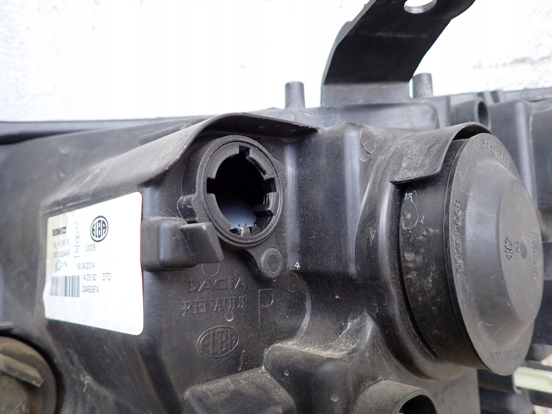 light right REFLEKTOR right DACIA SANDERO 2 II 2012-2015R 260105344R