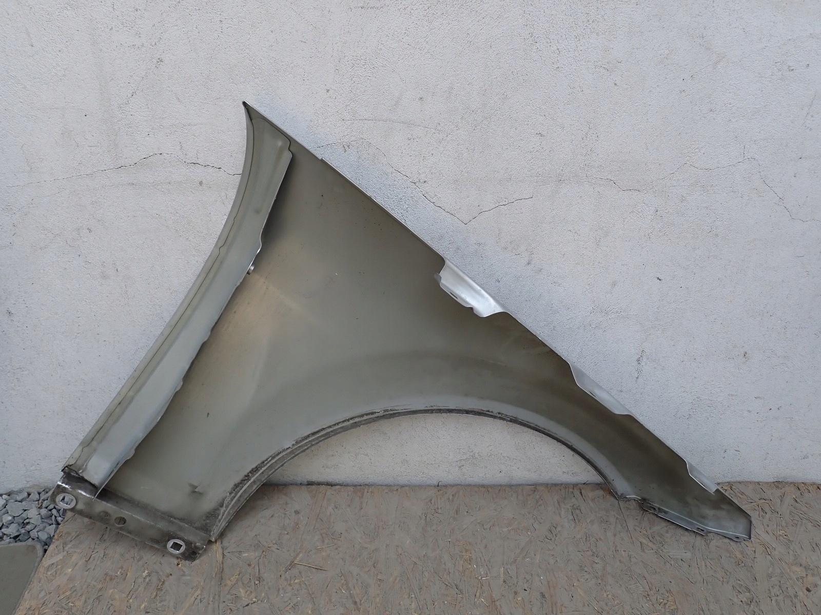 fender left front front MERCEDES C KLASA 204 2007-2014R A2048810901