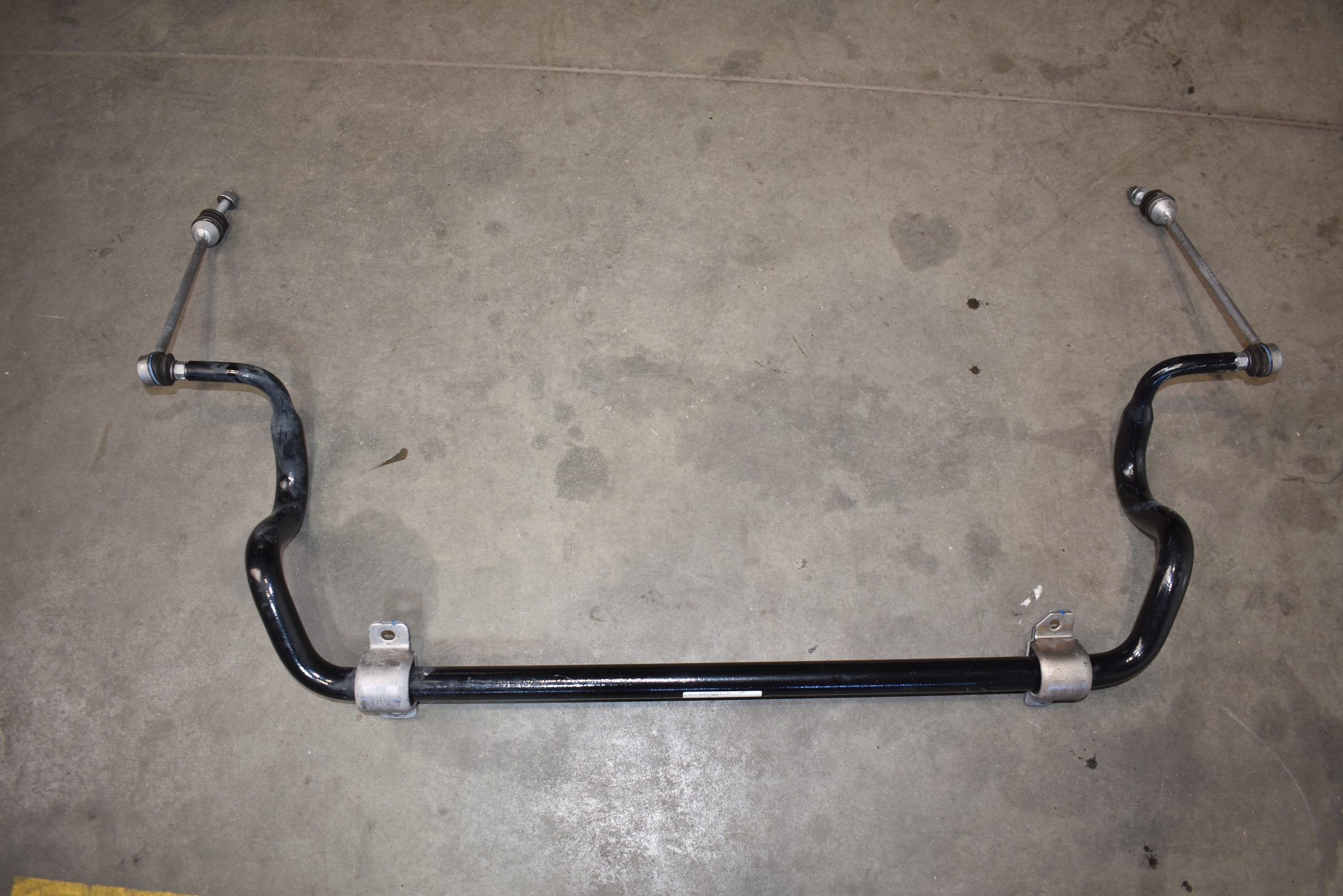 perfect condition anti roll bar front front + stabiliser MERCEDES W206 C63 W214 1