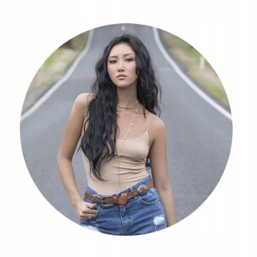 

Przypinka Mamamoo Hwasa K-pop 58mm