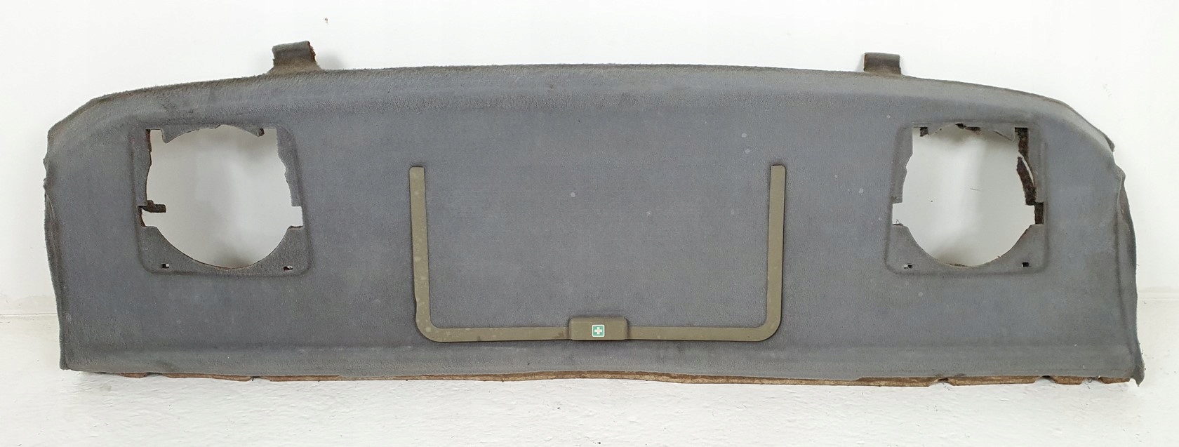 Задняя полка задняя MERCEDES W201