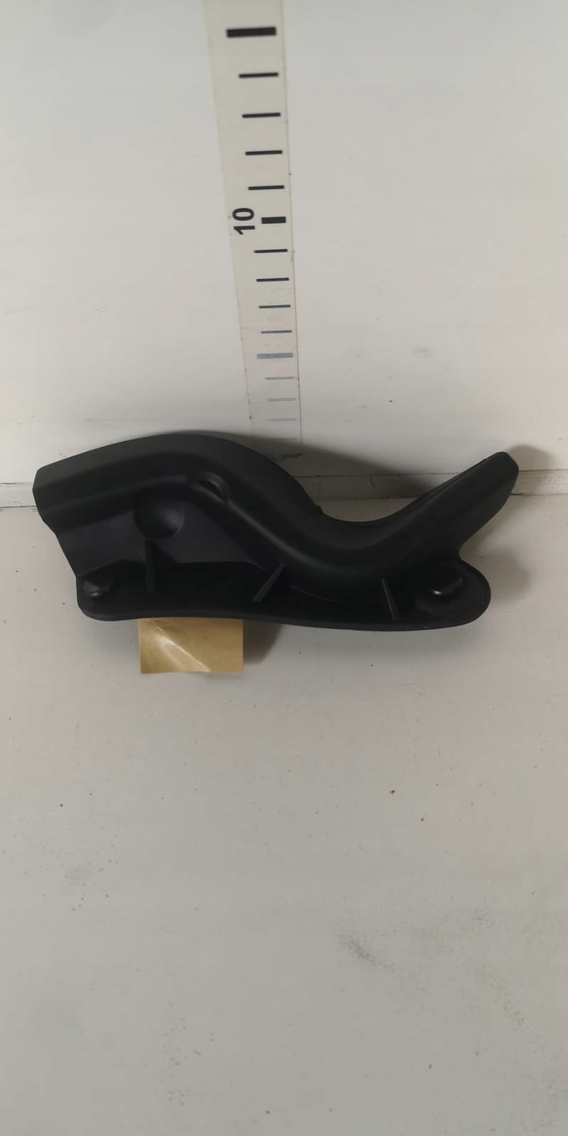 678930d030 - Крышка правой петли багажника Toyota Yaris 14-17 ORG