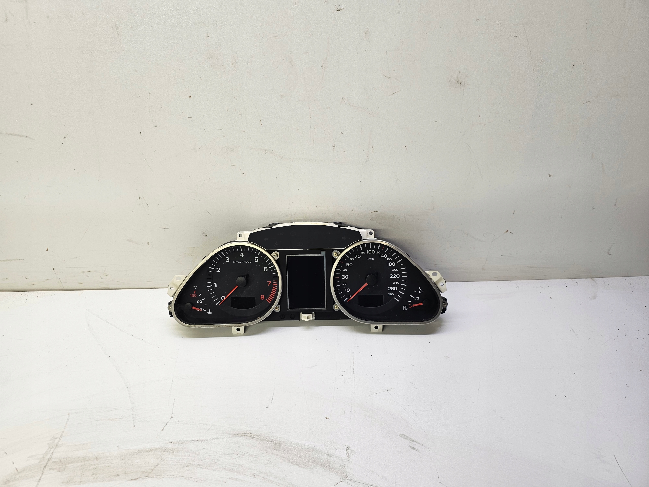 dials dials AUDI A6 C6 3.2 FSI 4F0920931E EU