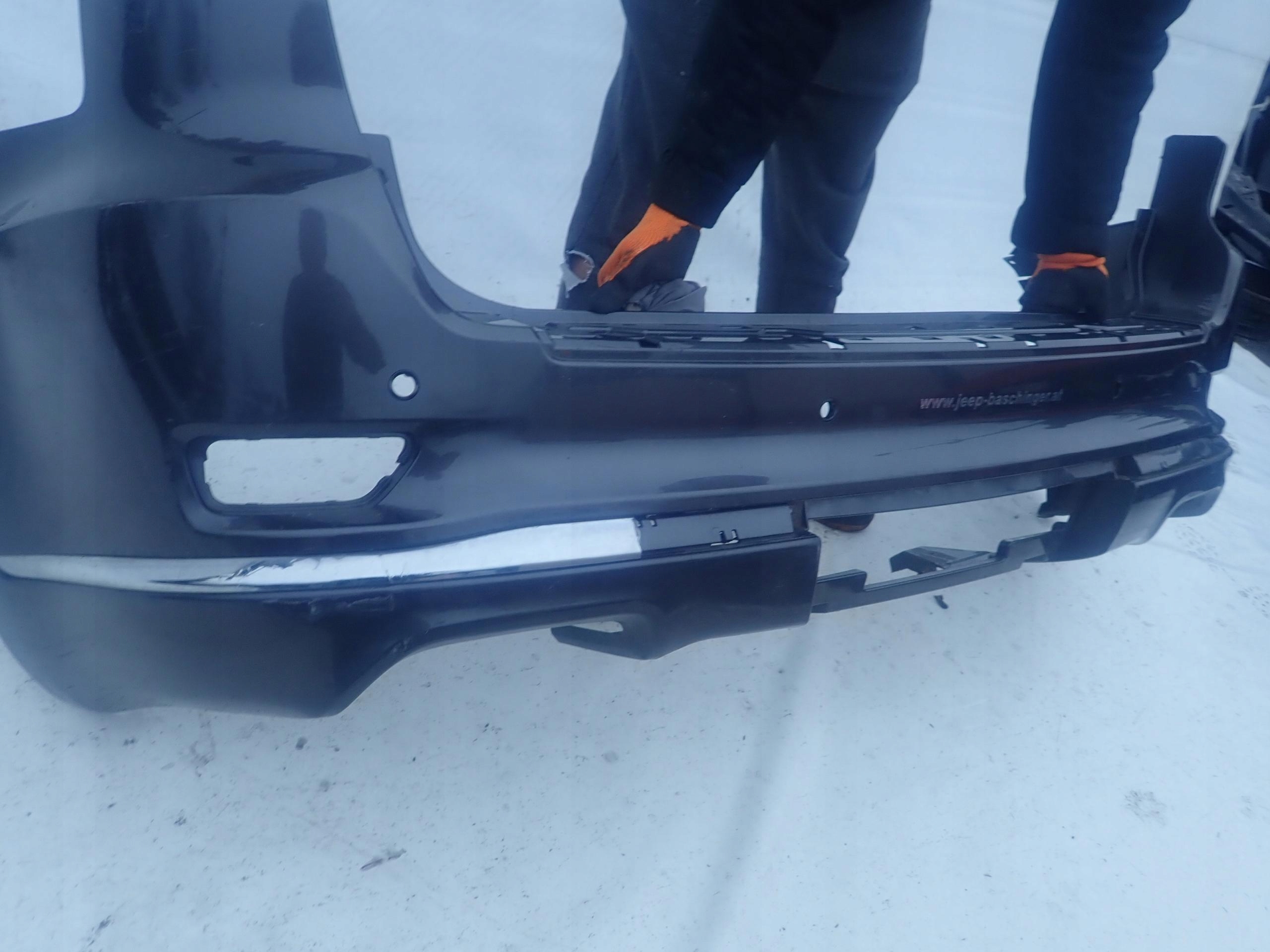 JEEP GRAND CHEROKEE SUMMIT SRT bumper rear part PDC