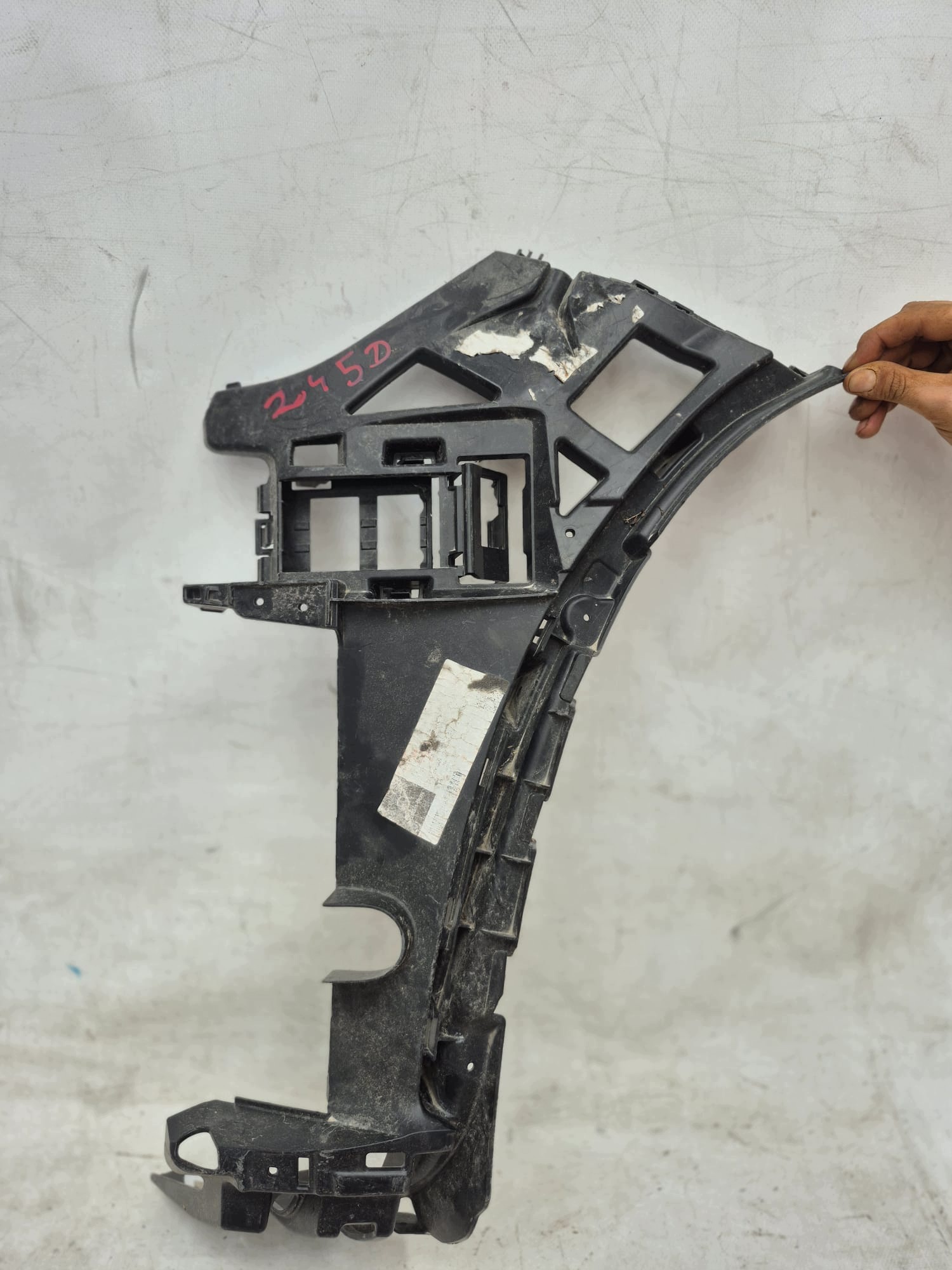 MERCEDES GLA W167 AMG support holder left front front 1678855303