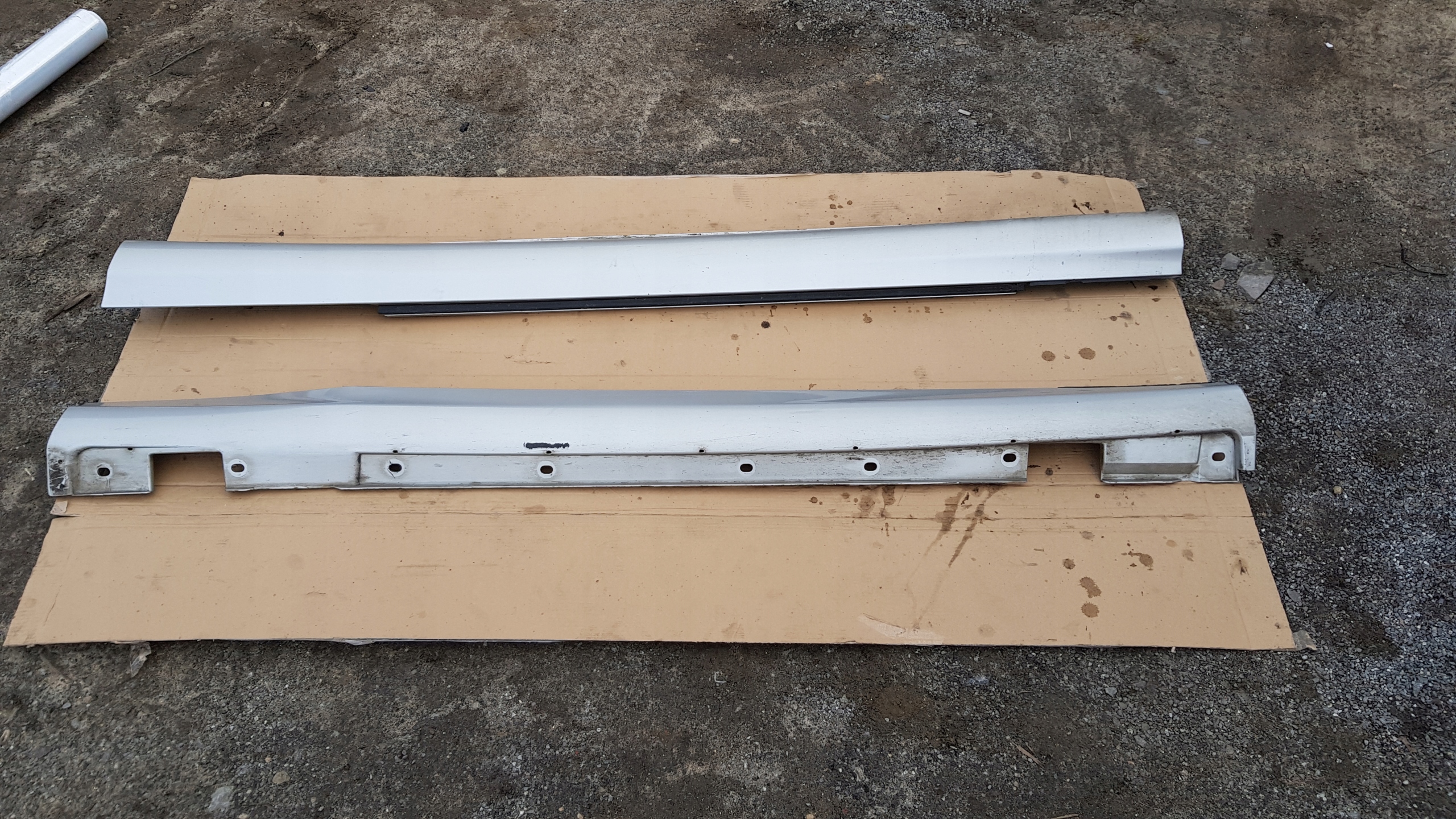 MERCEDES W209 moulding threshold left right 744