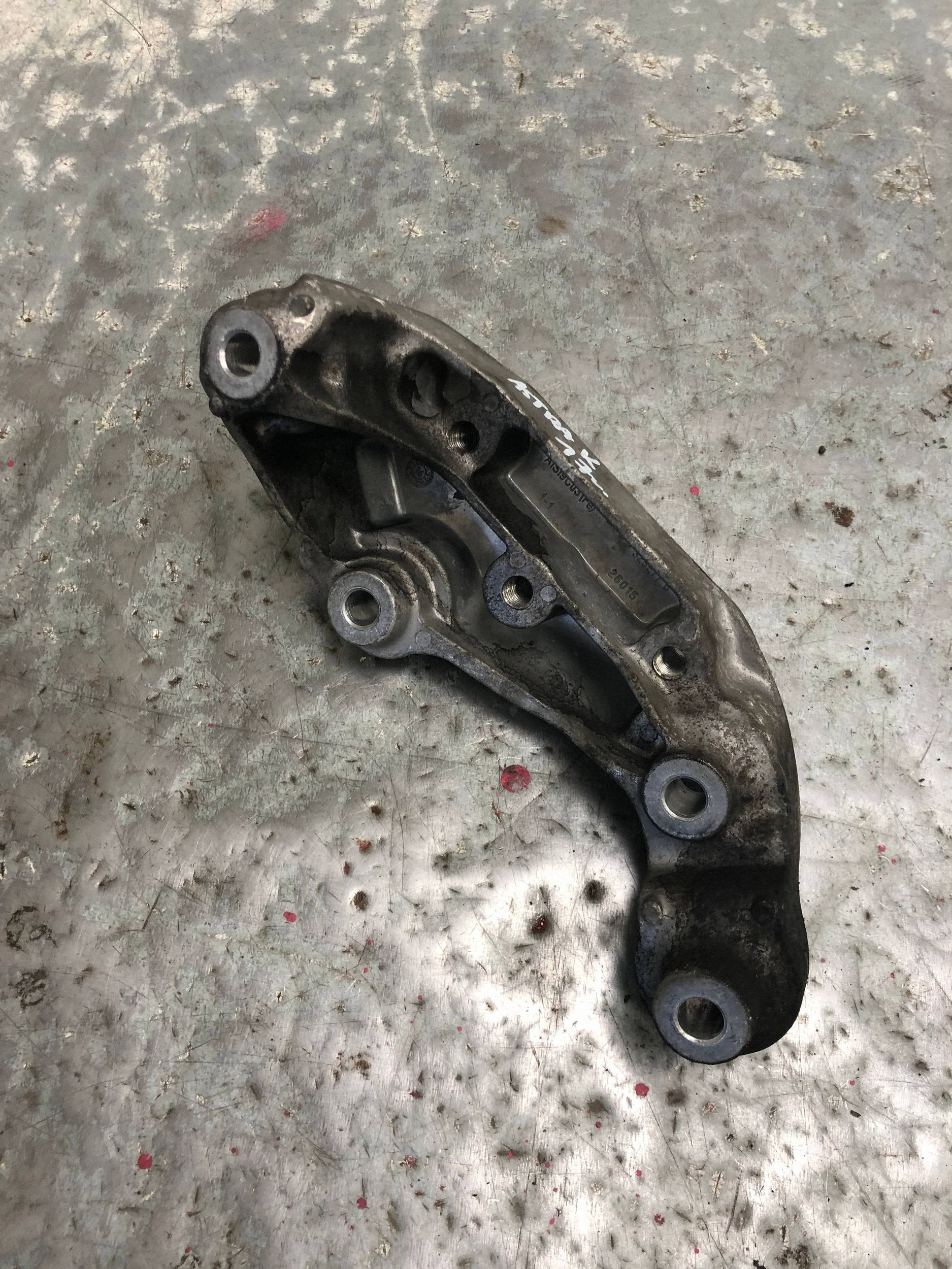 support gearboxes OPEL ASTRA K KOMBI 13364008
