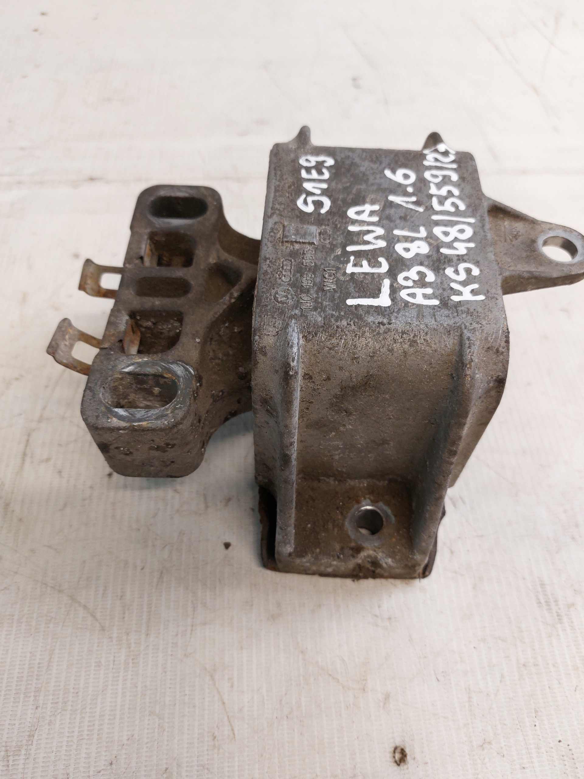 engine mount left AUDI A3 8L 1.6