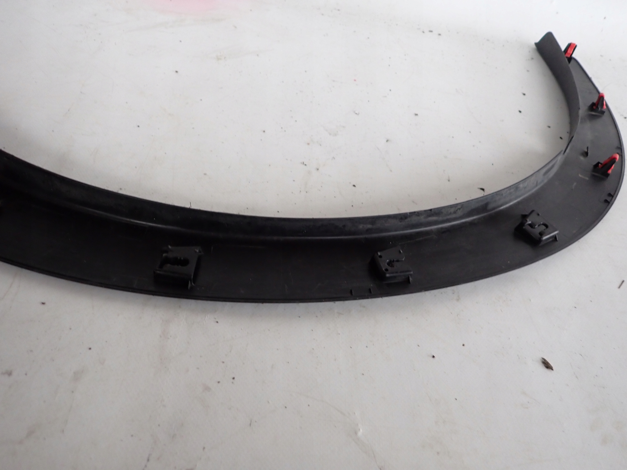 MITSUBISHI ECLIPSE CROSS 18- cap moulding right front