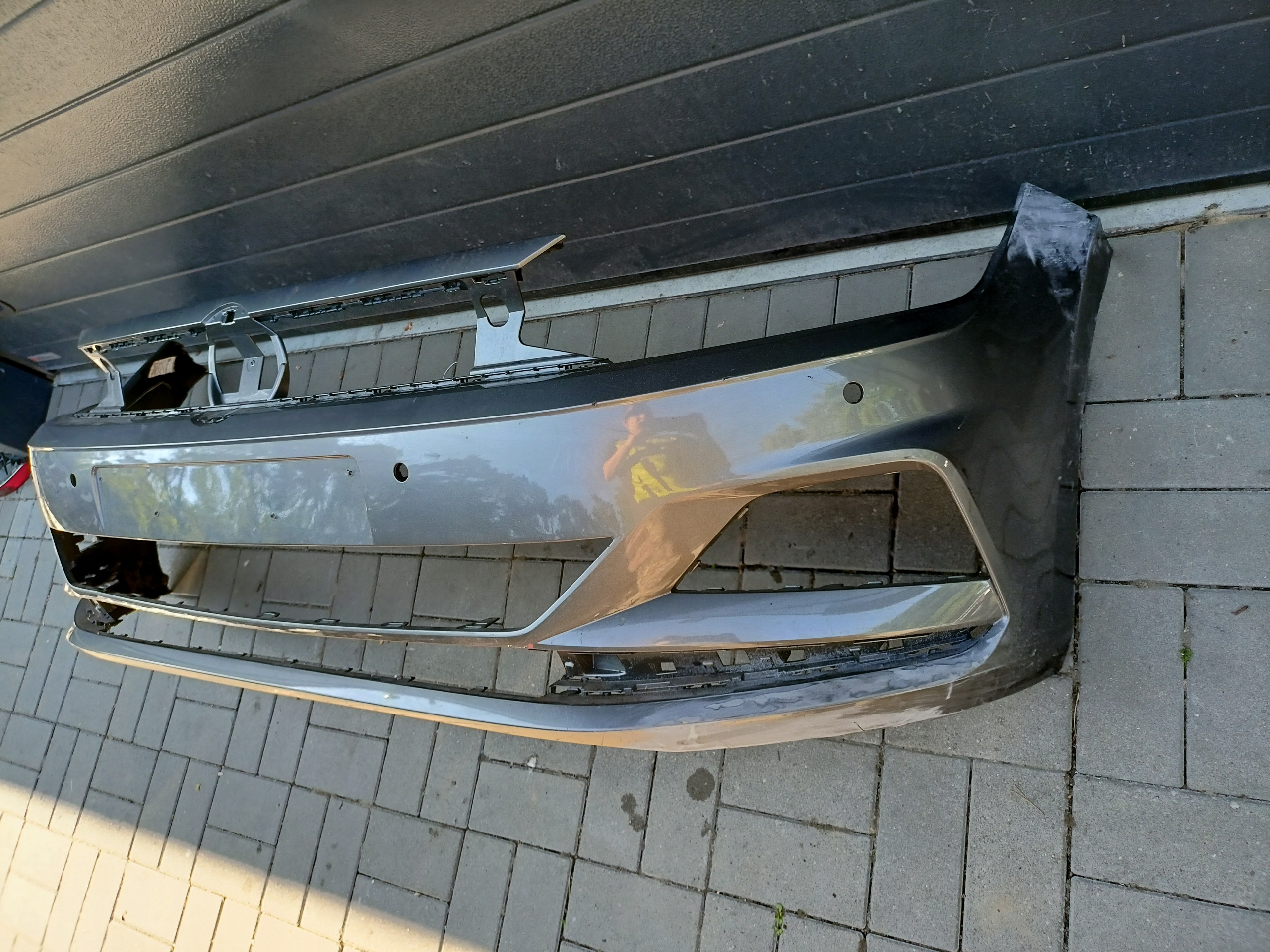Volkswagen Polo 2G0 17- nárazník předek přední