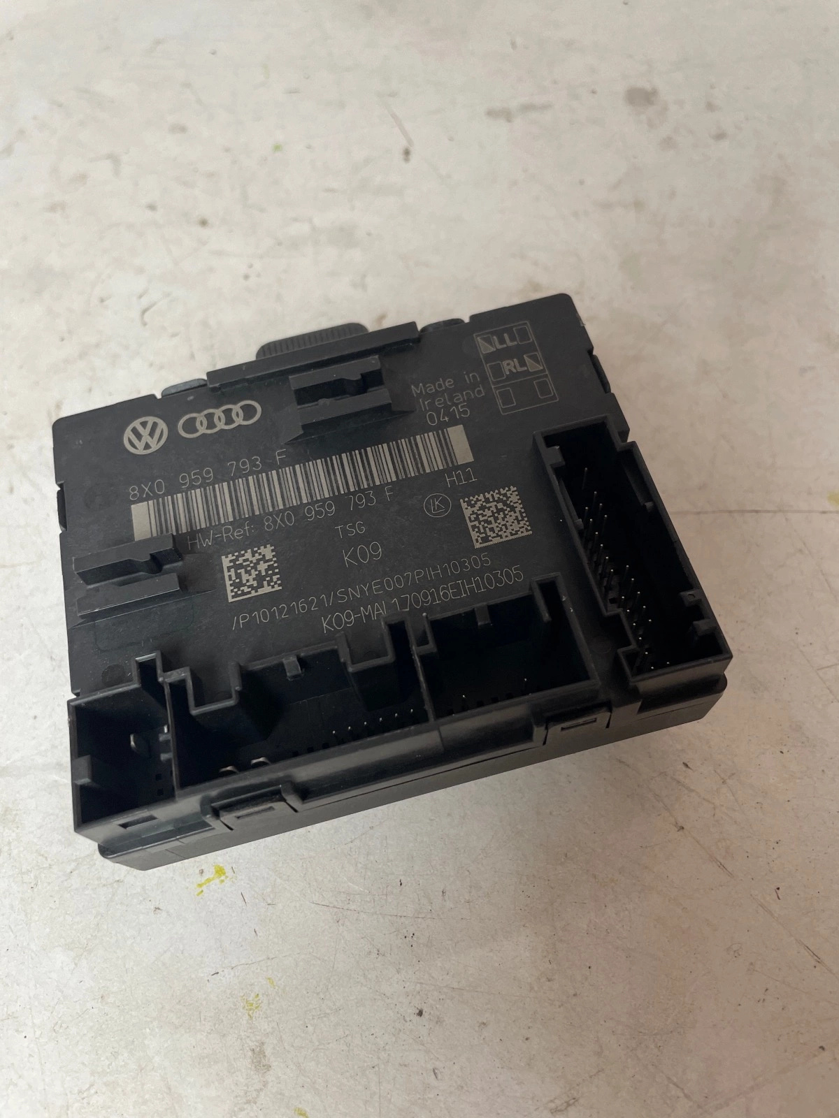 module control unit door front right Audi A1 8X