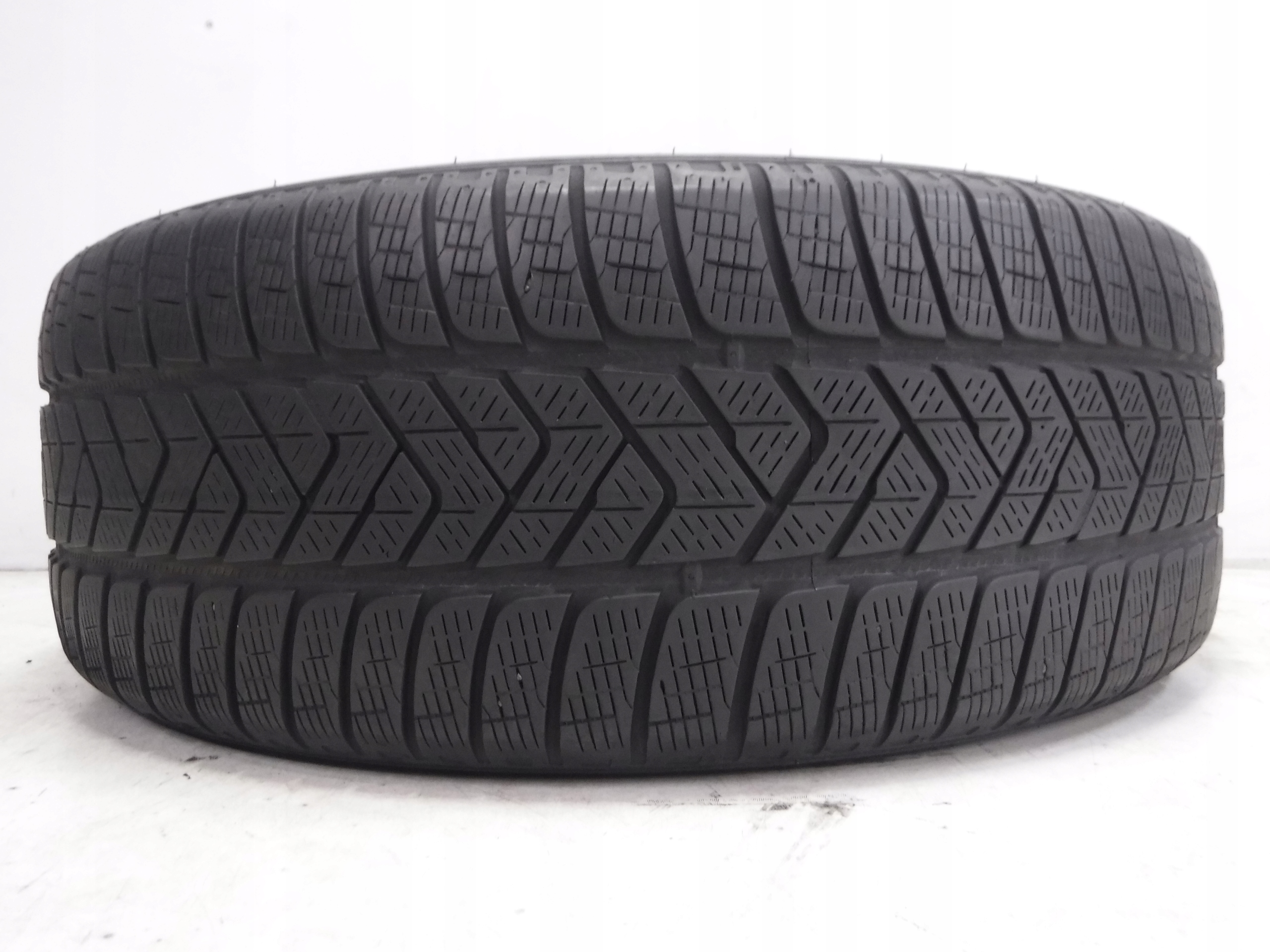 OPONA PIRELLI SCORPION WINTER 235/60/18 103H Rok produkcji 2017