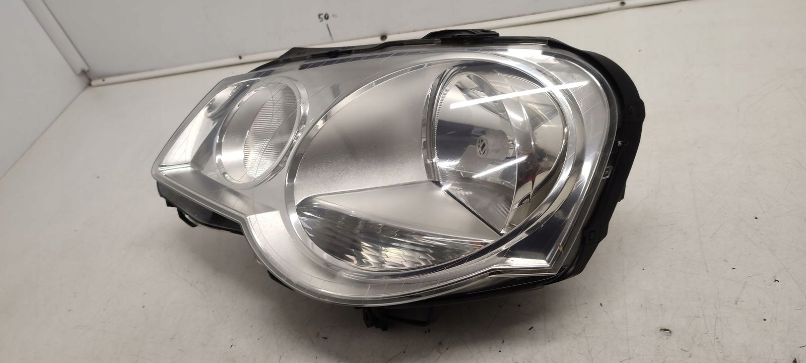 light front front left VW Polo 9N LIFT
