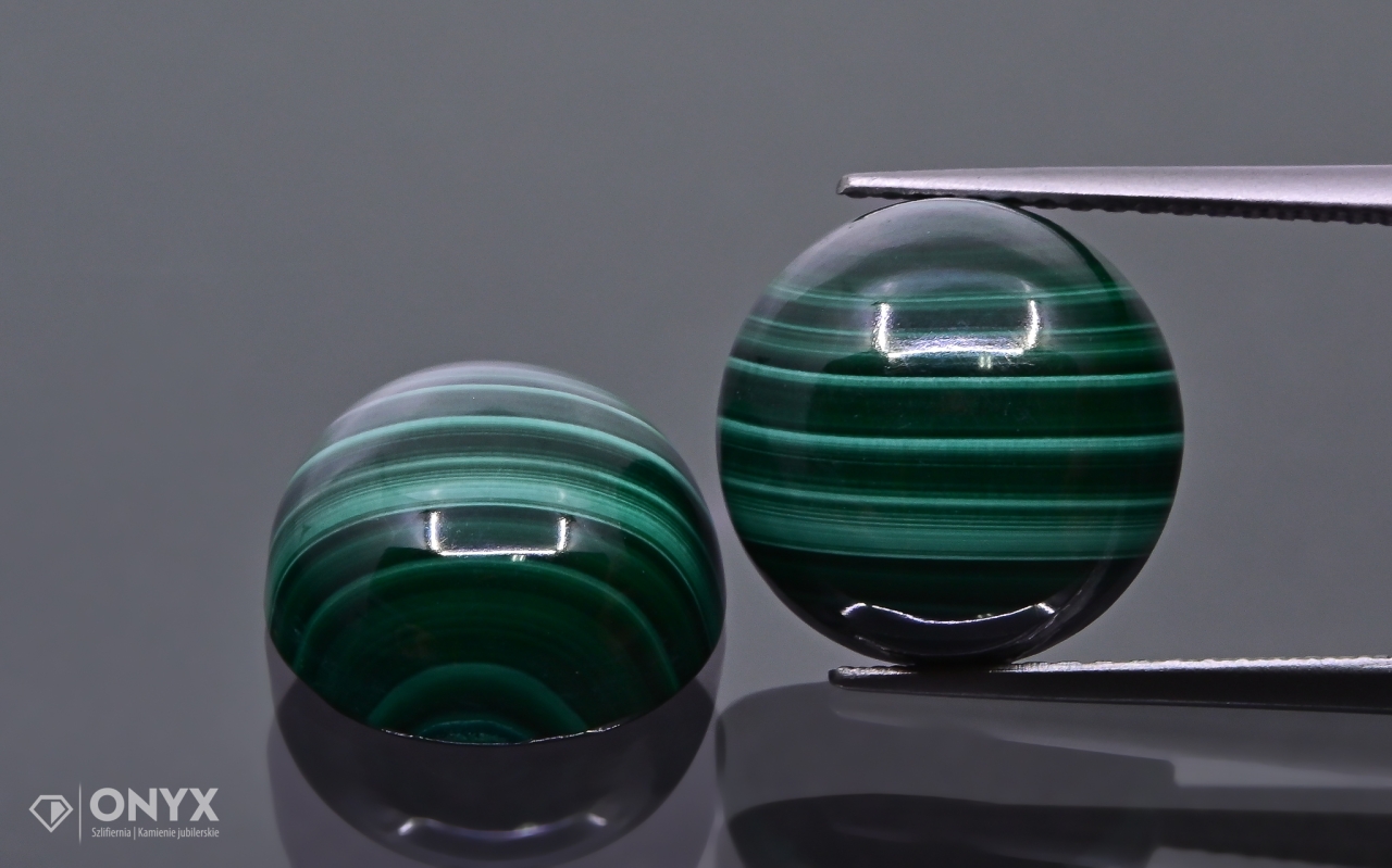 Malachit kabošon Pár kulatý fi 11,8 mm