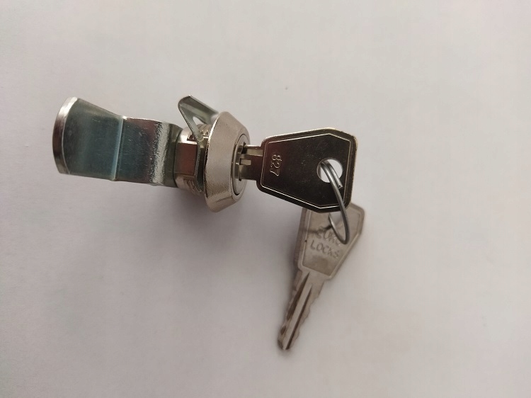 

Zamek Krzywkowy 827 Euro-locks Podkówka 2 Klucze