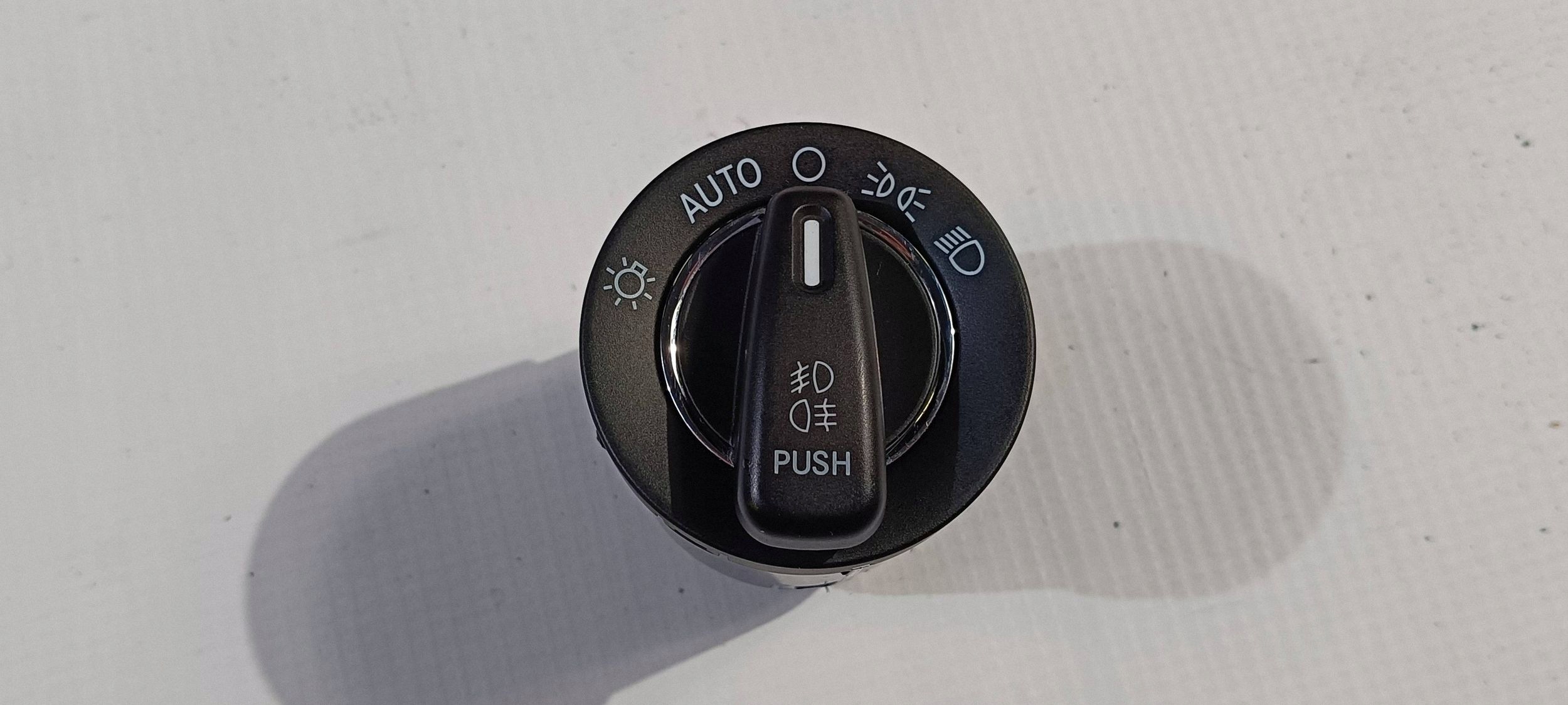 switch switch control panel of the lights Maserati Levante 2017