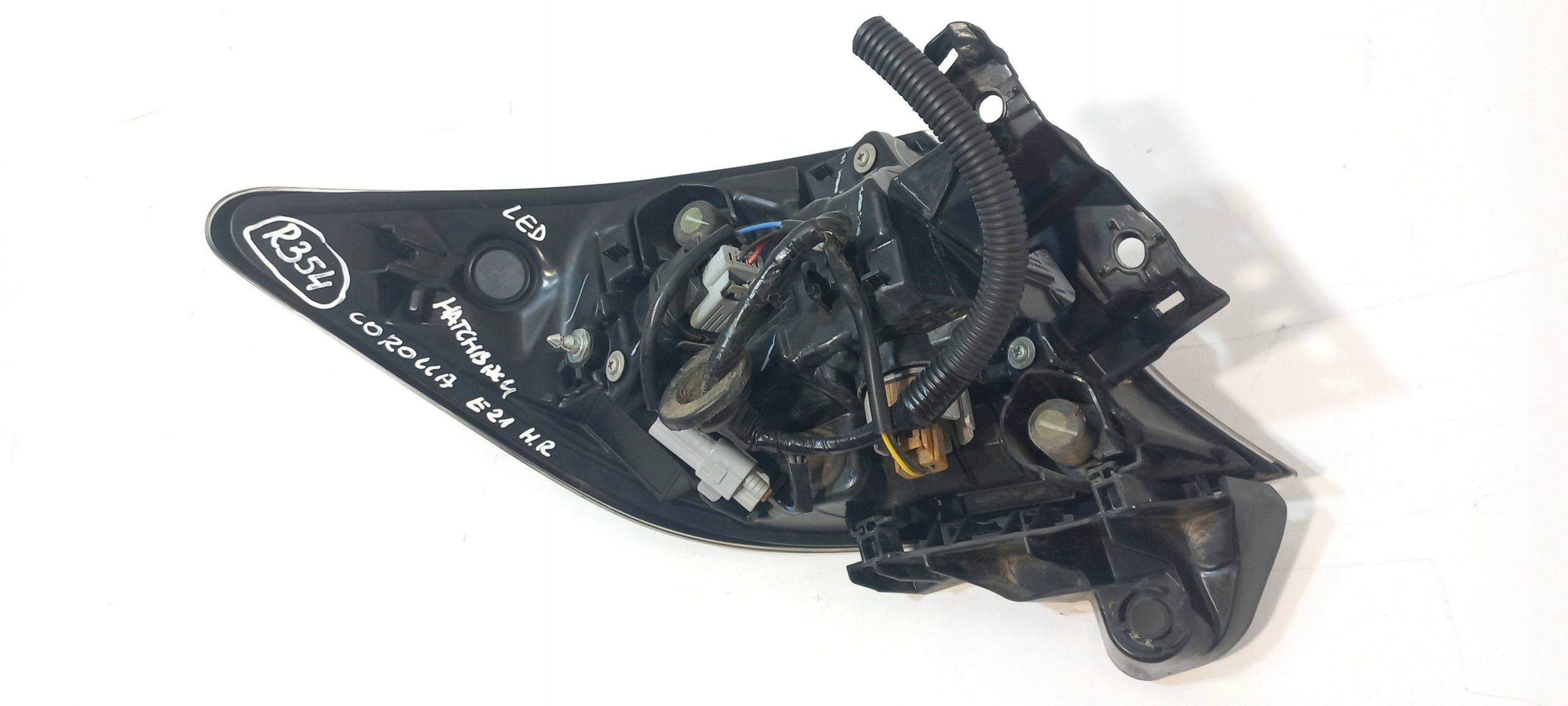 Toyota Corolla E210 E21 Hatchback light rear right V350010R (R354)