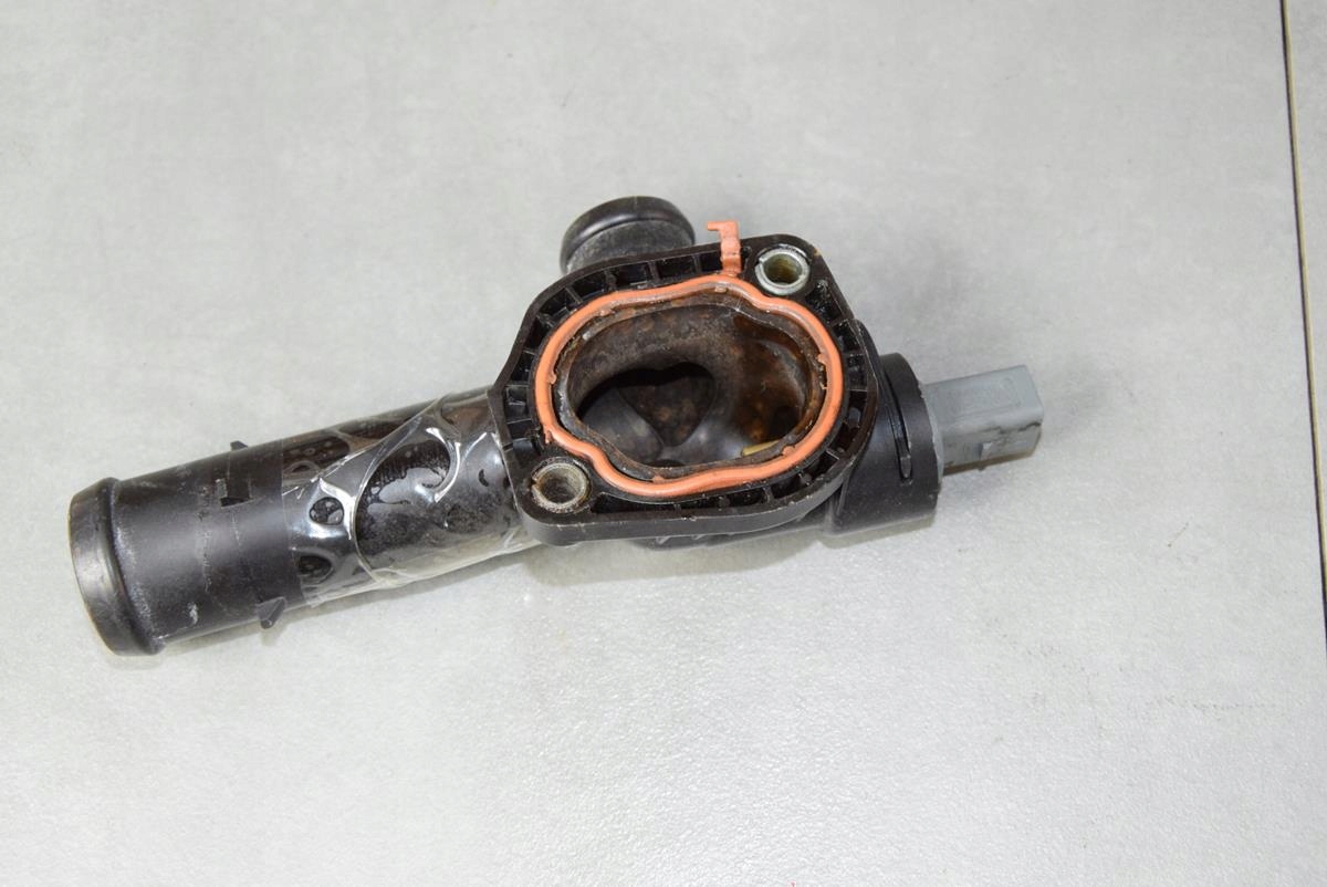 VW AMAROK clutch 03L121131M